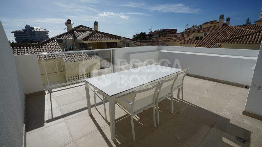 Brand New 3-Bedroom Apartment in Pine Hills, Fuengirola – Sea Views