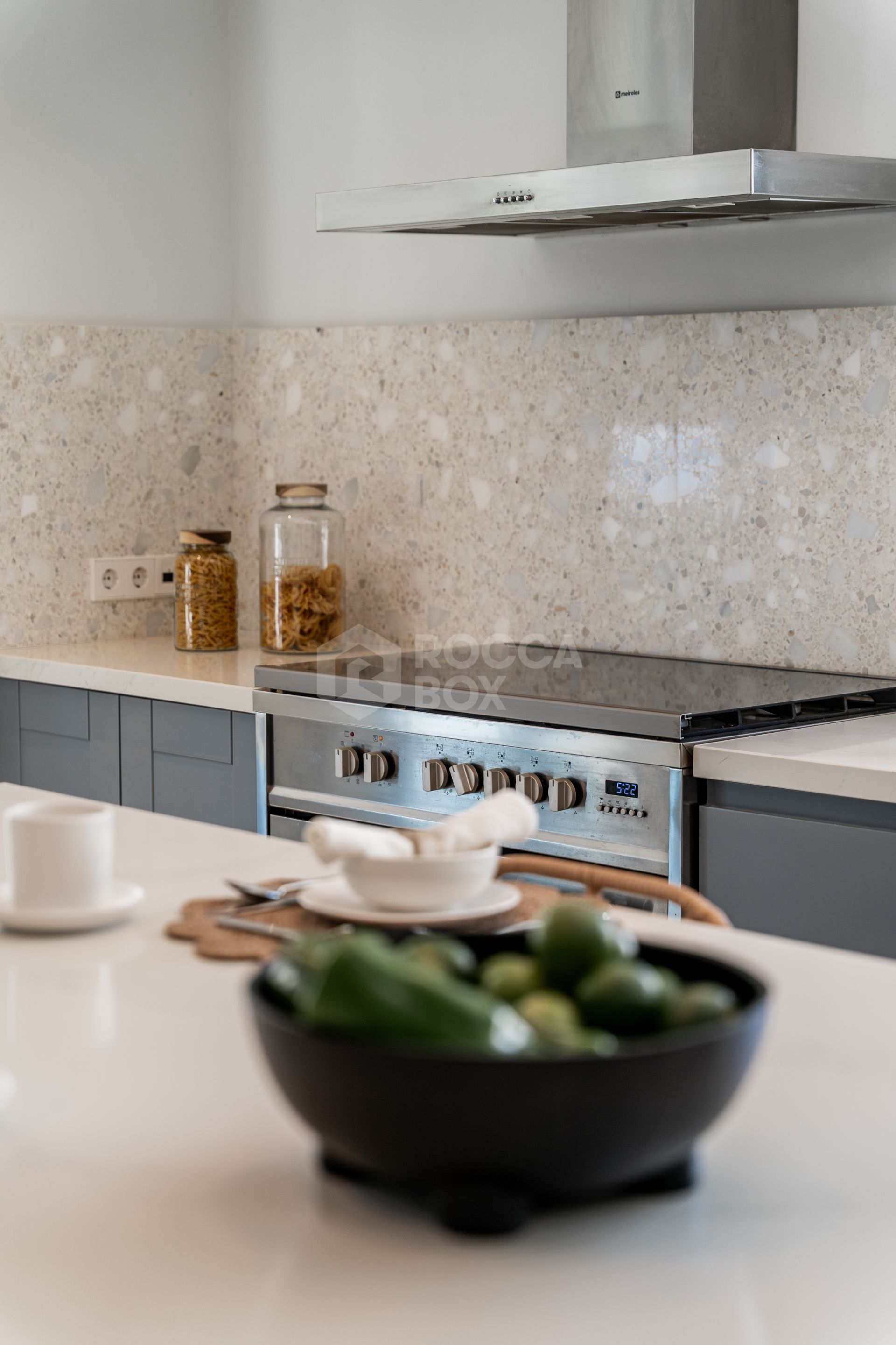 Exquisite Five-Bedroom Luxury Villa with Panoramic Views and Private Pool