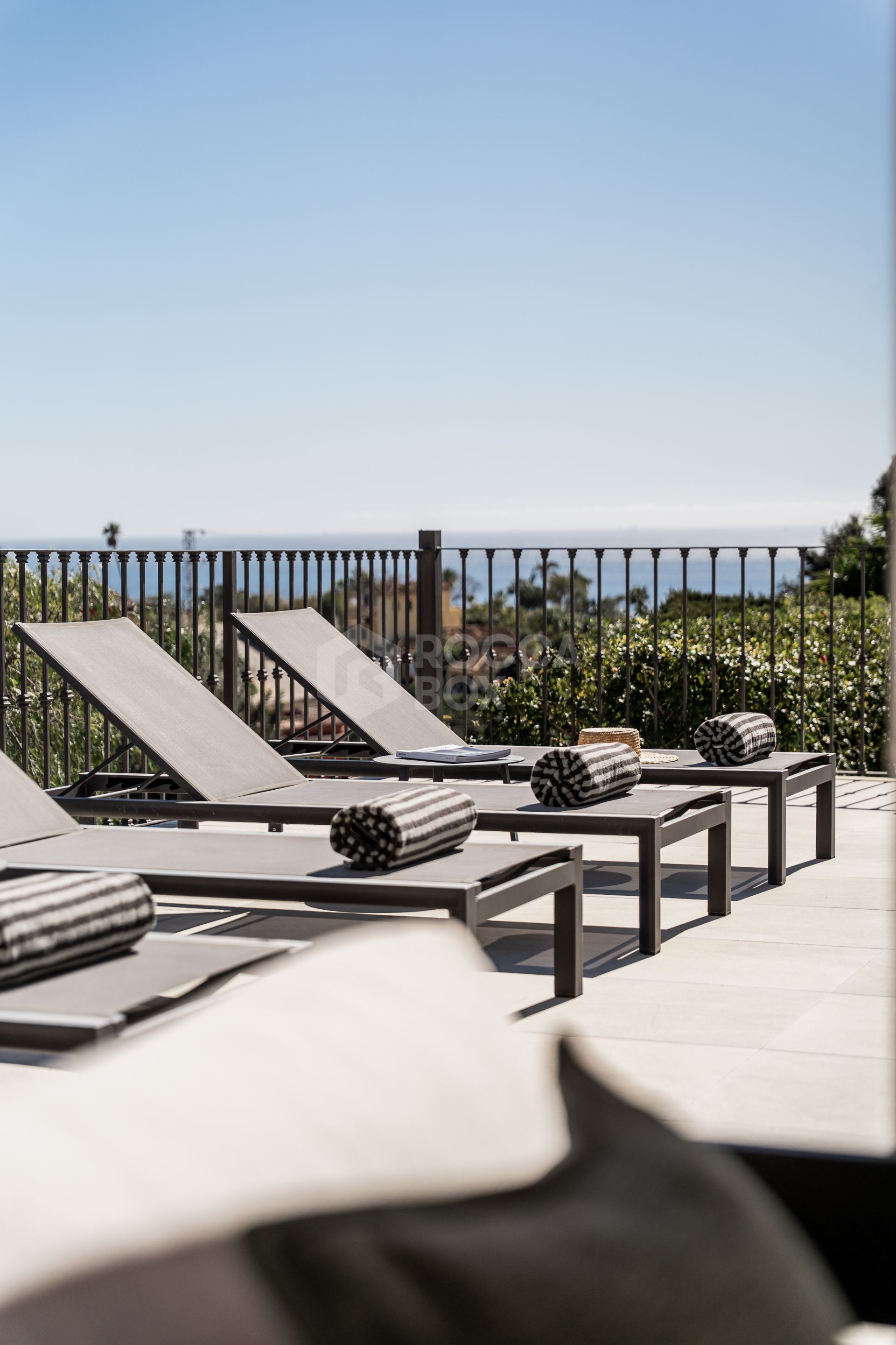 Exquisite Five-Bedroom Luxury Villa with Panoramic Views and Private Pool