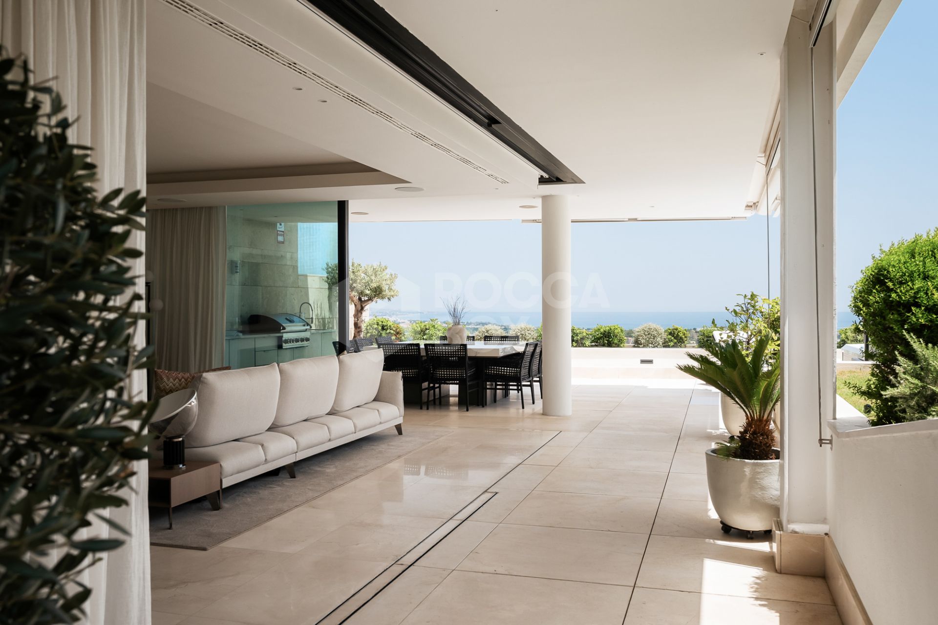 Luxury Apartment with Panoramic Views and Absolute Privacy