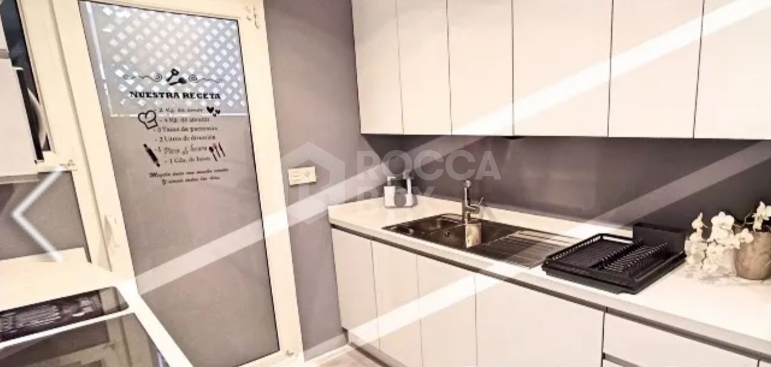 Elegant Three-Bedroom Apartment with Spacious Terrace