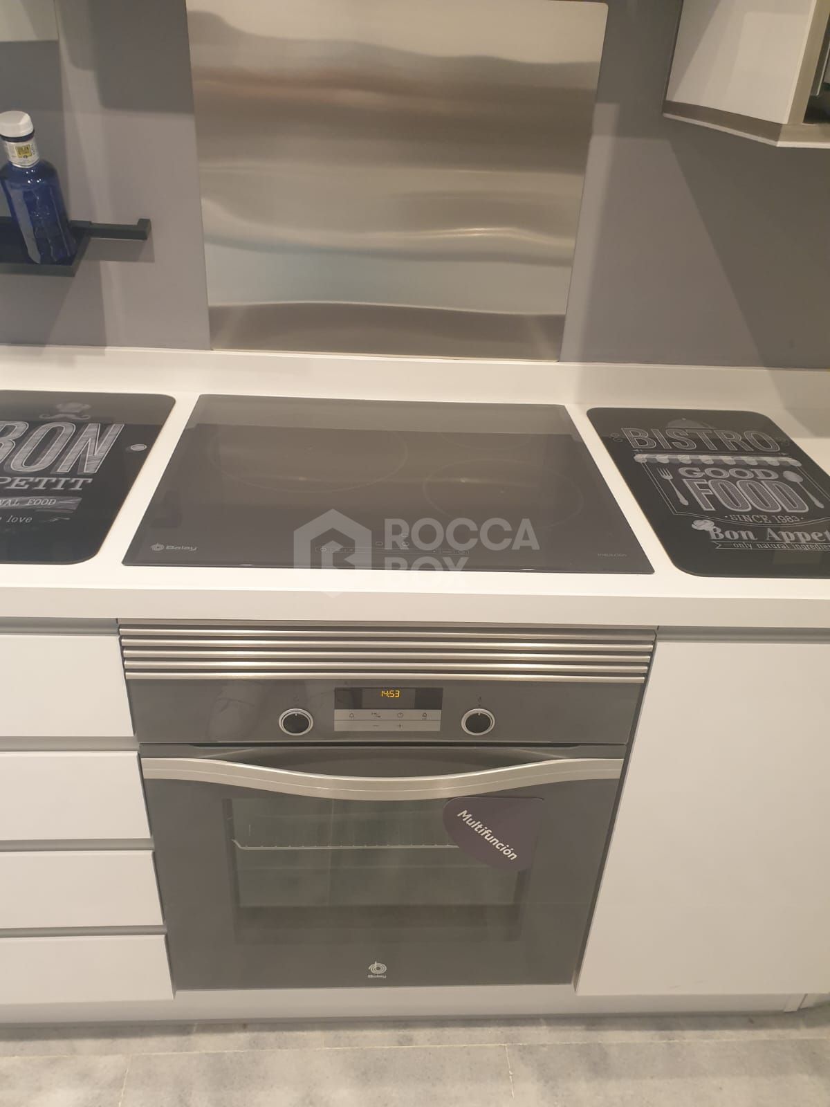 Elegant Three-Bedroom Apartment with Spacious Terrace