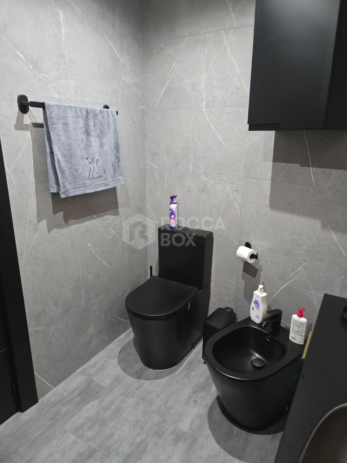 Elegant Three-Bedroom Apartment with Spacious Terrace