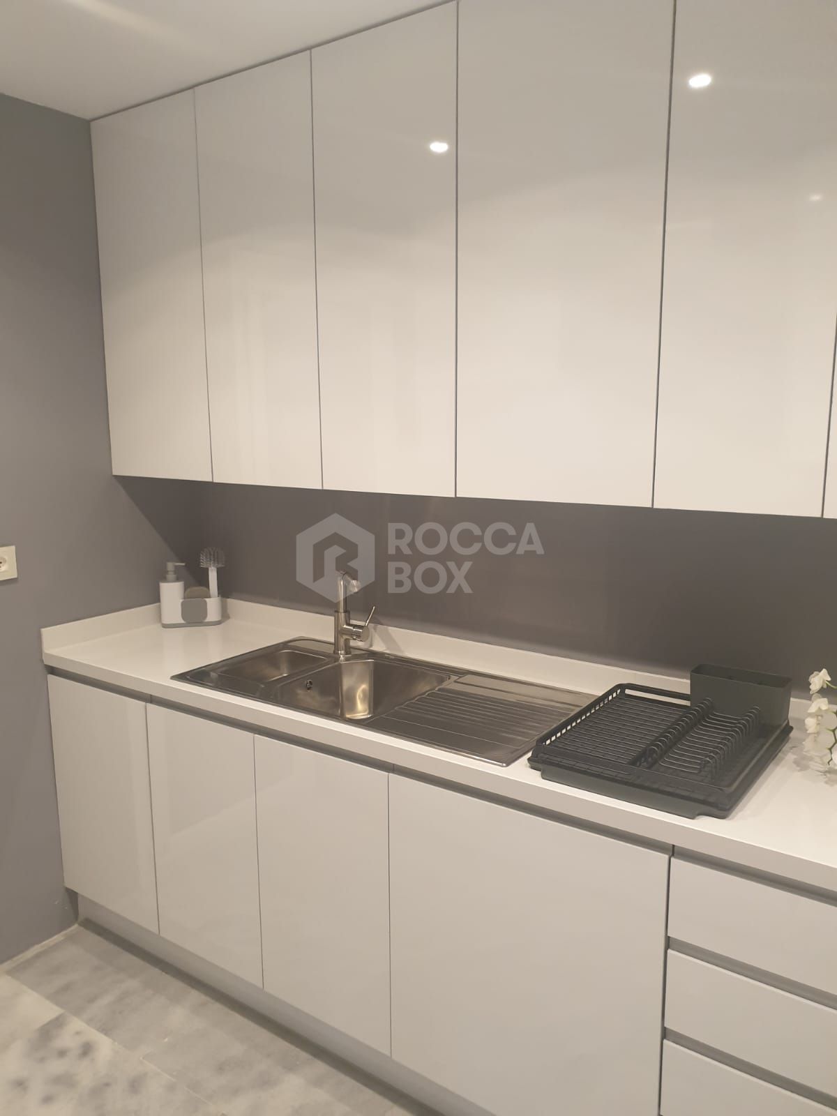 Elegant Three-Bedroom Apartment with Spacious Terrace