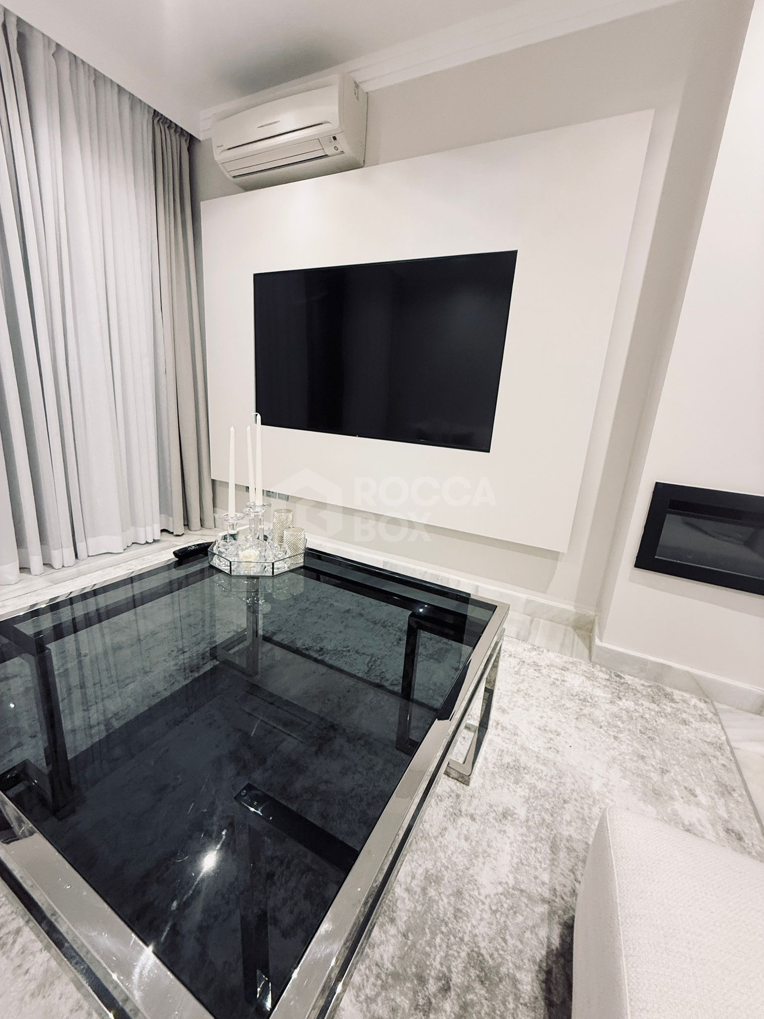 Elegant One-Bedroom Apartment with Exceptional Amenities