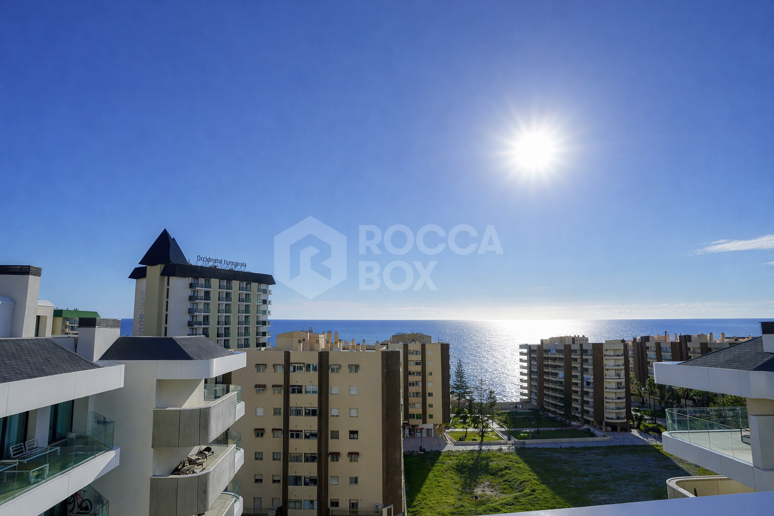 Luxury 3 Bedroom Penthouse 100 Meters From The Beach