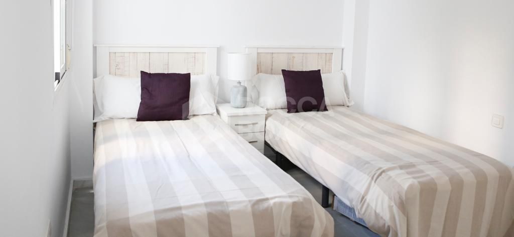 Apartment for Rent in Los Naranjos, Marbella – Prime Location Close to Everything