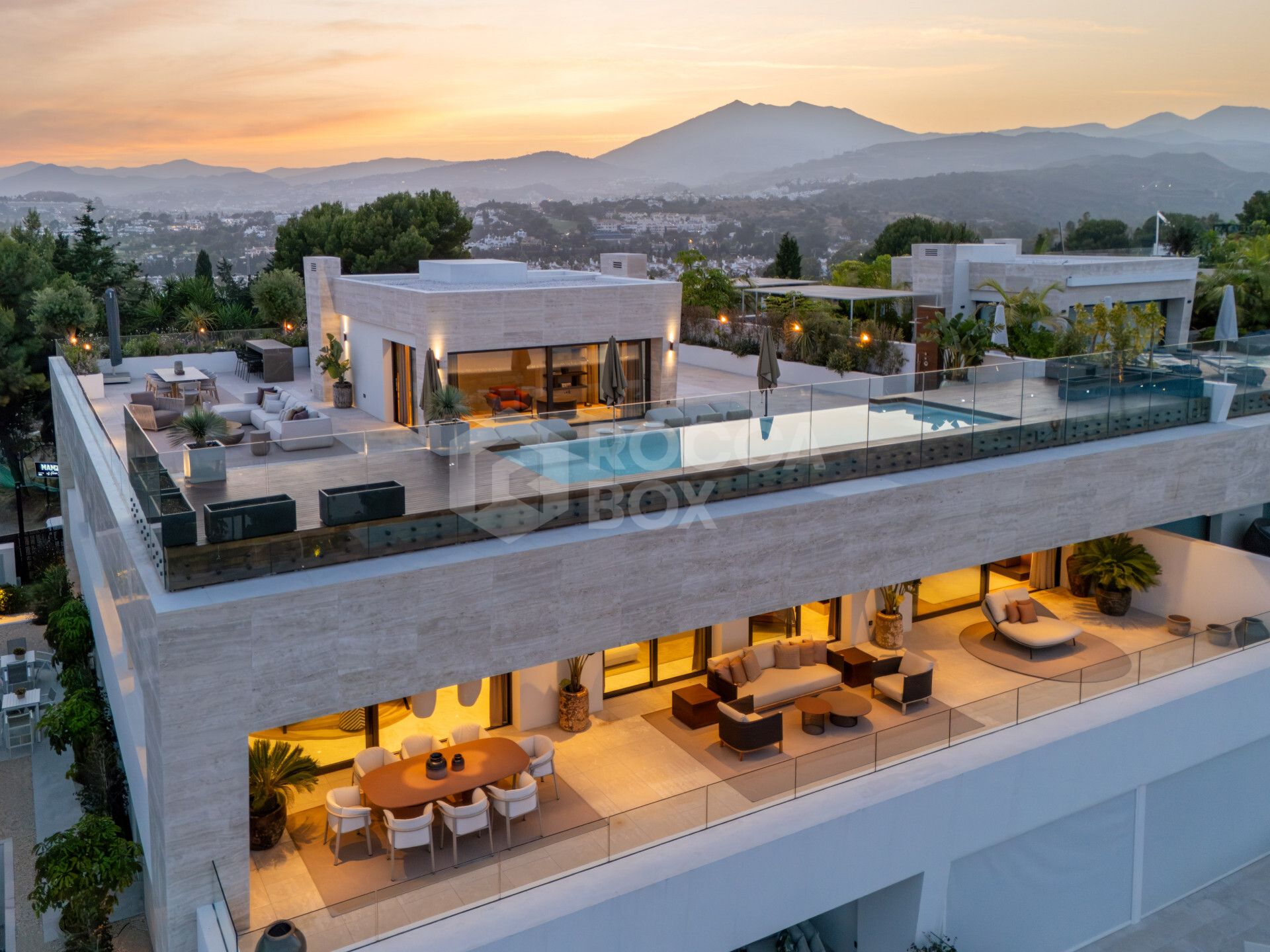 Luxury Duplex Penthouse on Marbella´s Golden Mile