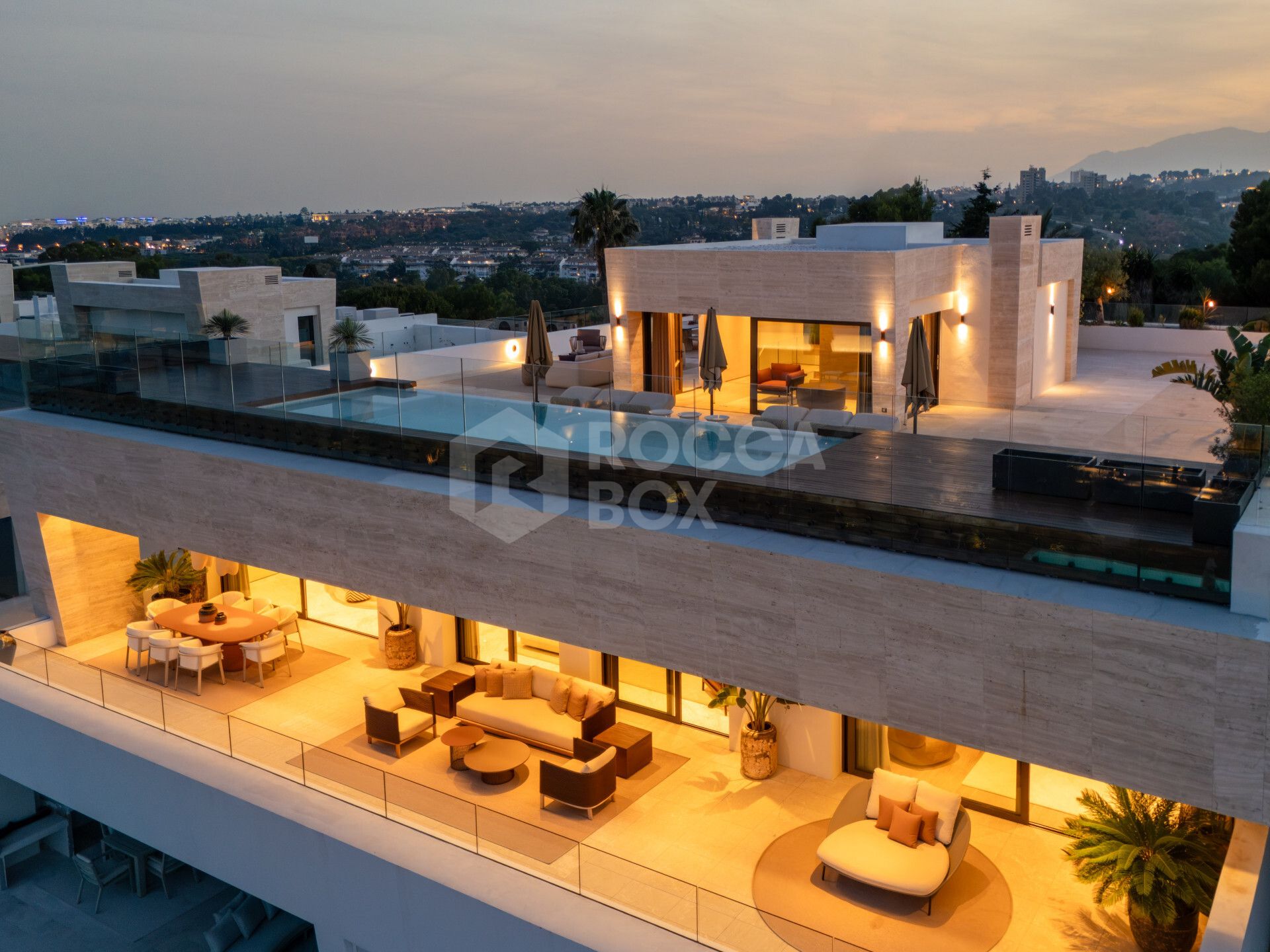 Luxury Duplex Penthouse on Marbella´s Golden Mile