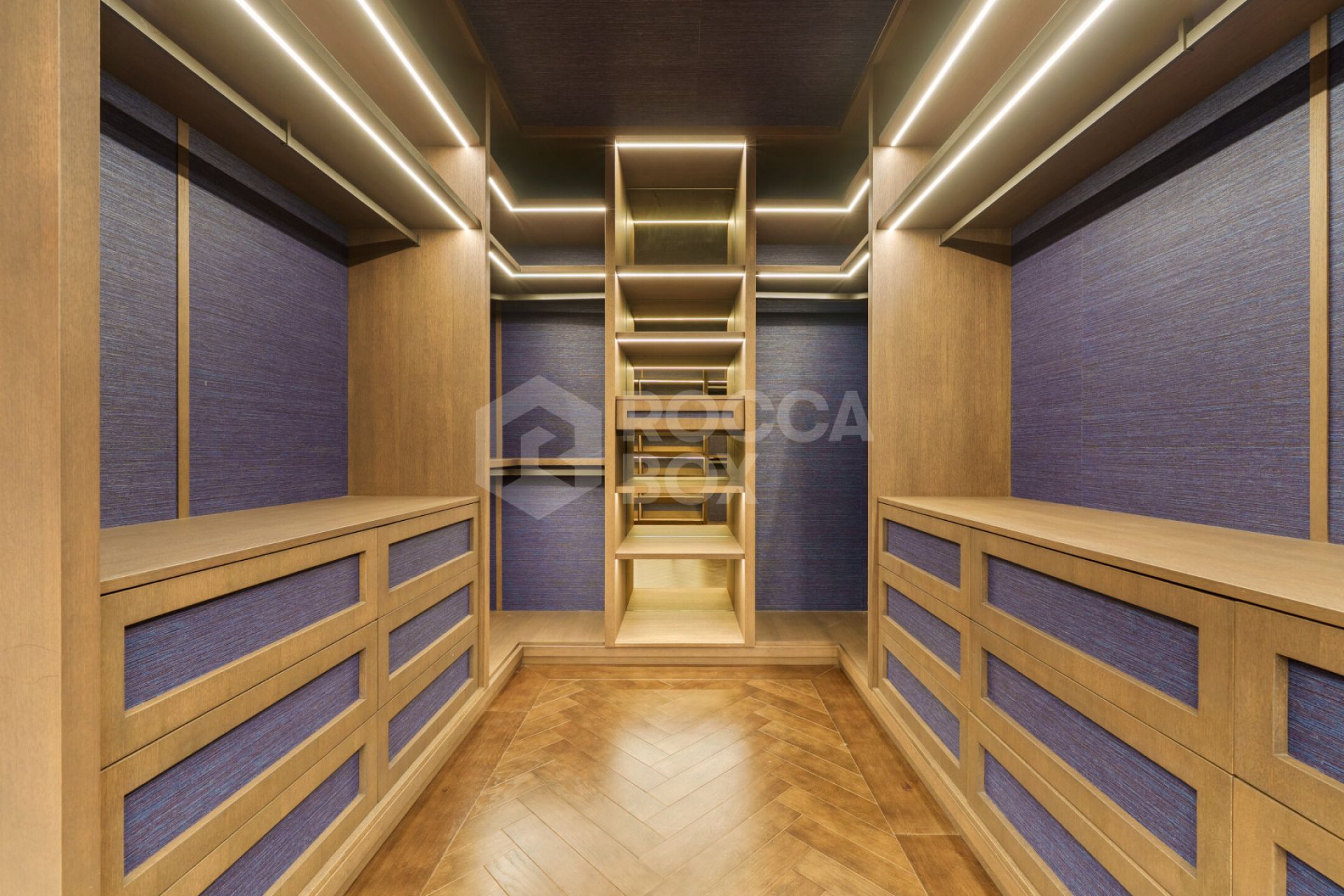 Contemporary Comfort & Privacy Surrounded By Panoramic Andalusian Views in Benahavis.