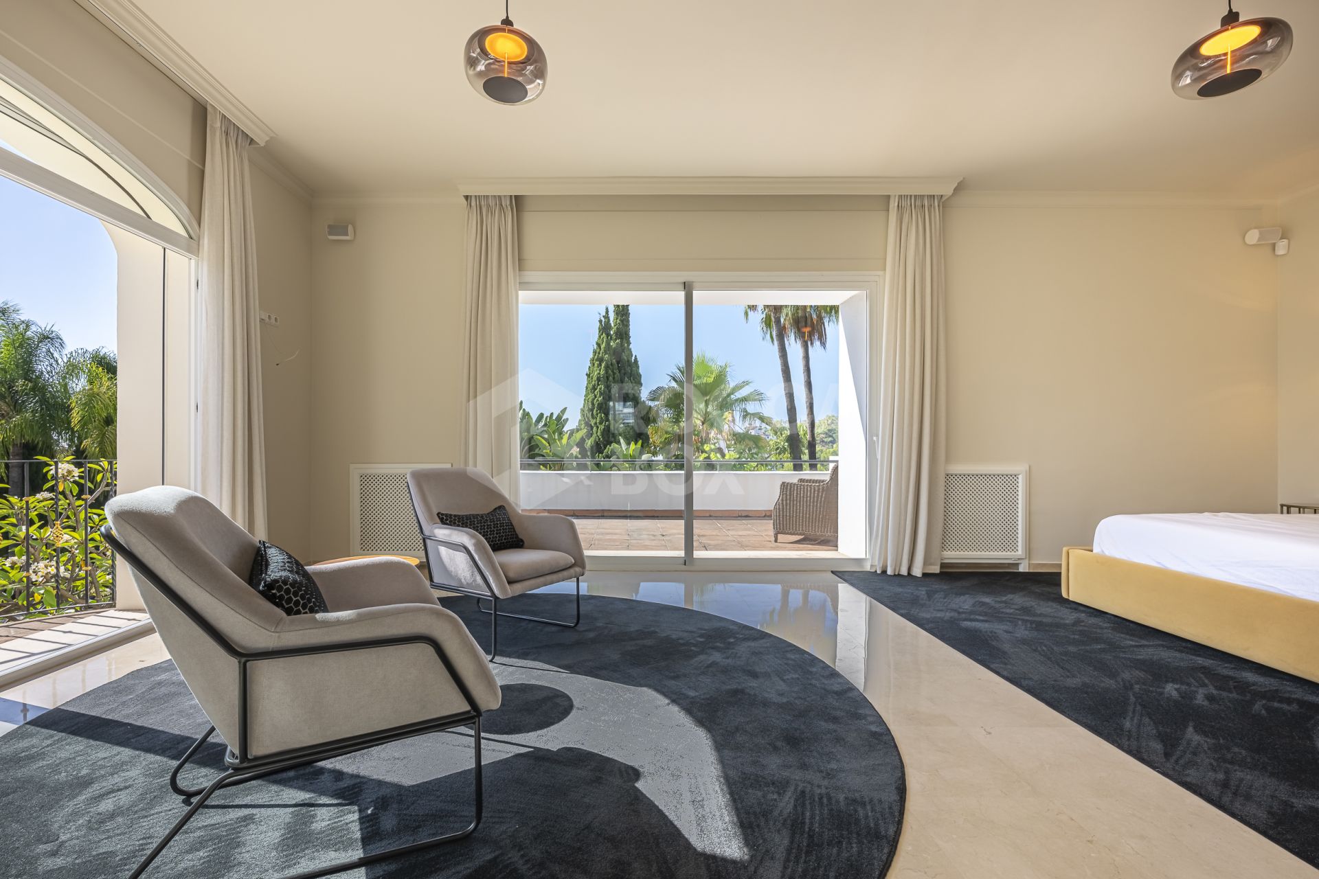 Exquisite Frontline Golf Luxury Villa with Private Pool and Garden