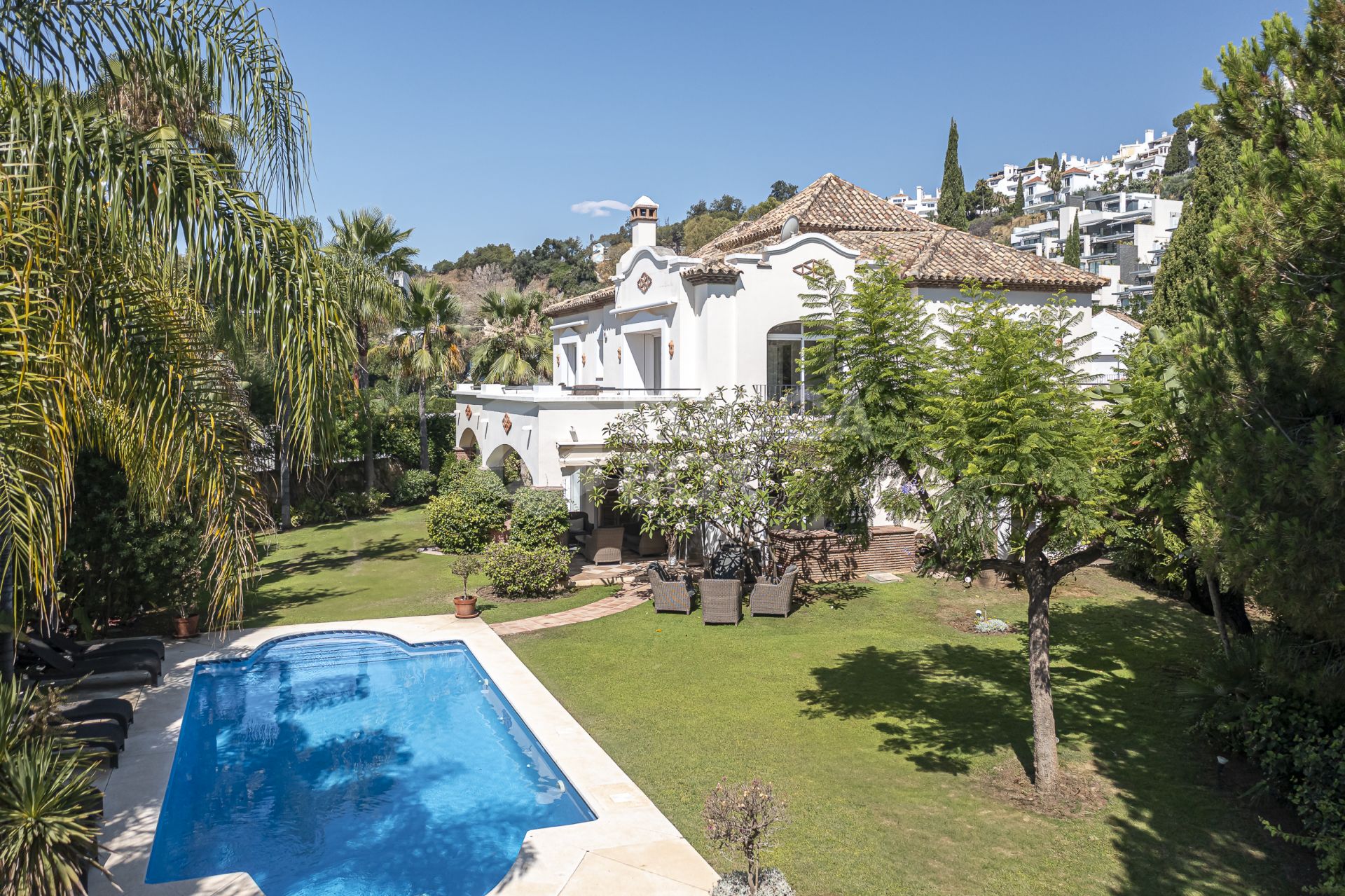 Exquisite Frontline Golf Luxury Villa with Private Pool and Garden