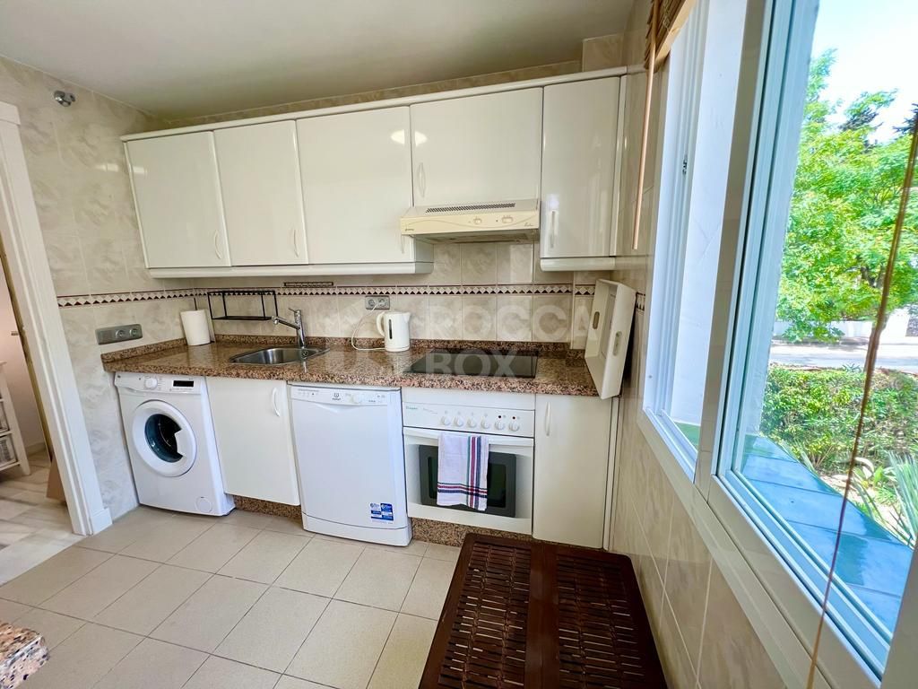 1-Bedroom Apartment in Los Naranjos, Aloha – Costa del Sol