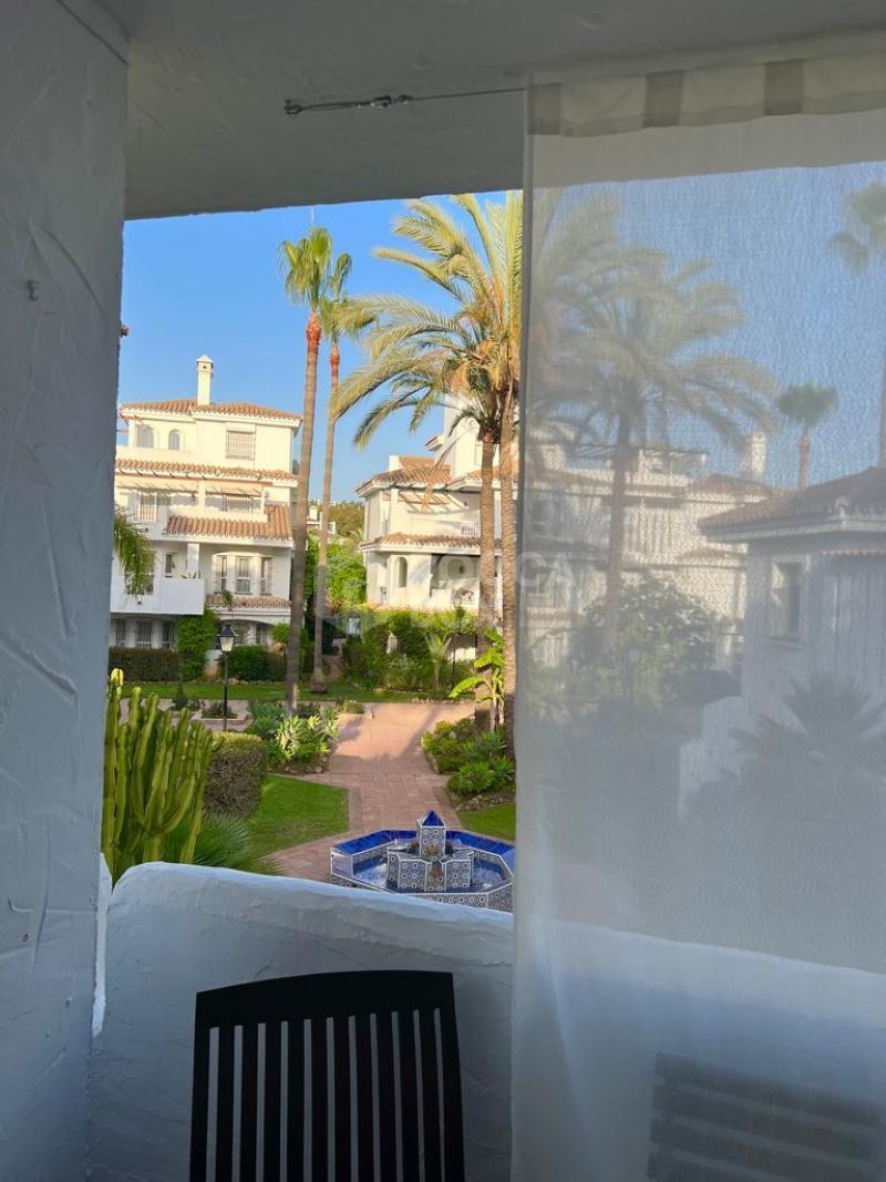 1-Bedroom Apartment in Los Naranjos, Aloha – Costa del Sol