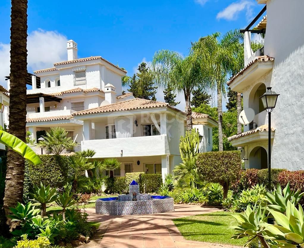 1-Bedroom Apartment in Los Naranjos, Aloha – Costa del Sol