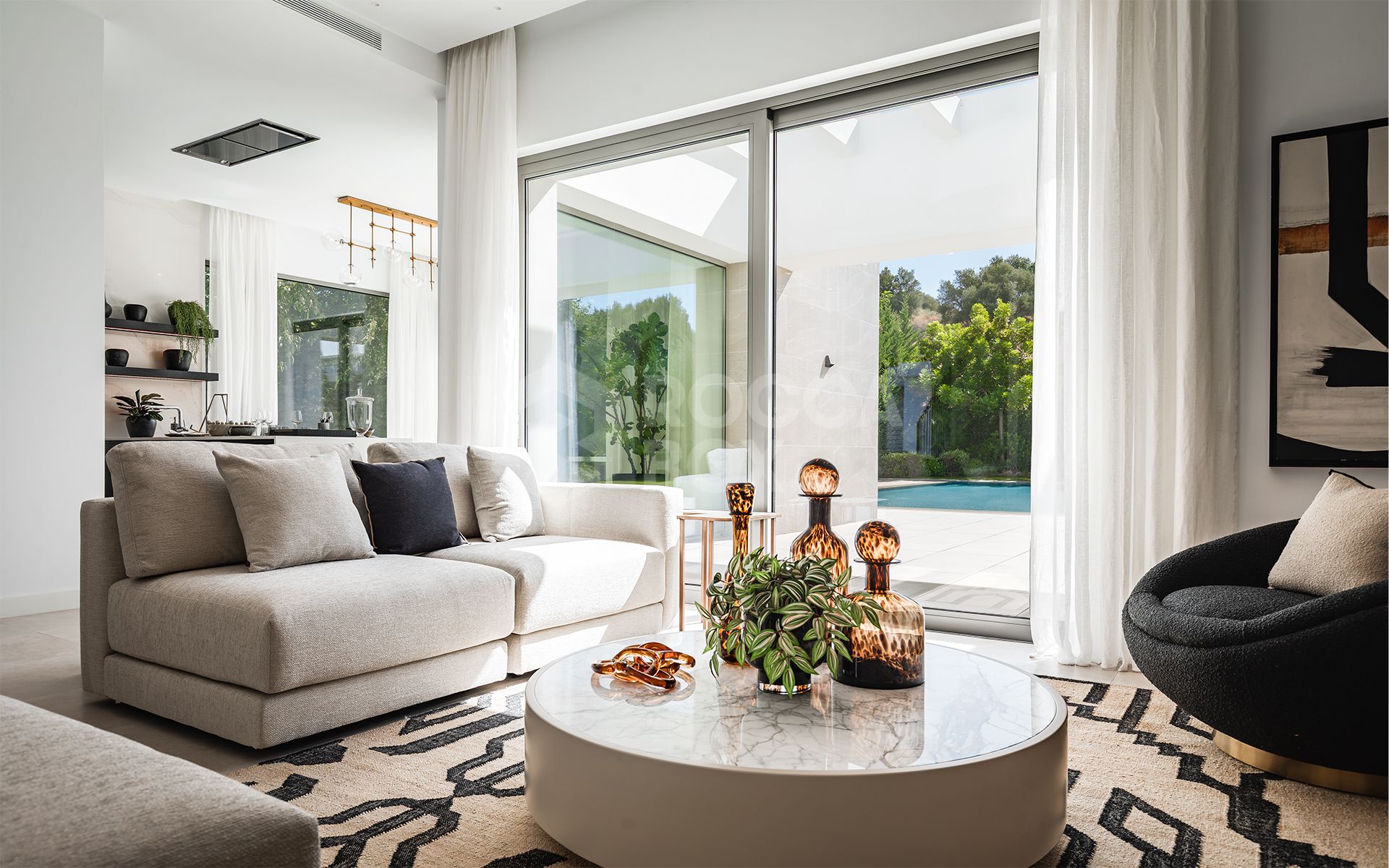 Modern Luxury Villa in El Paraíso, New Golden Mile