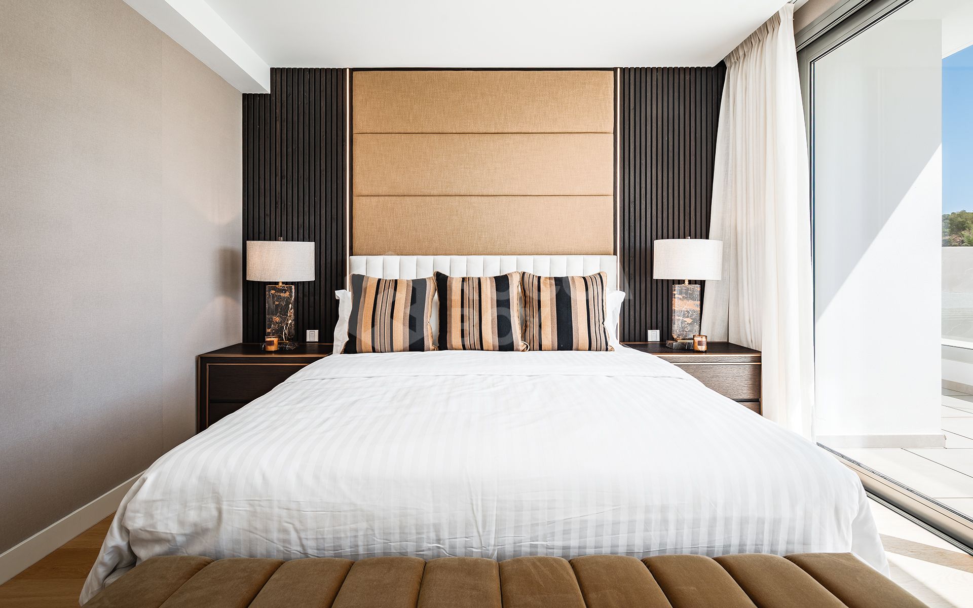 Modern Luxury Villa in El Paraíso, New Golden Mile