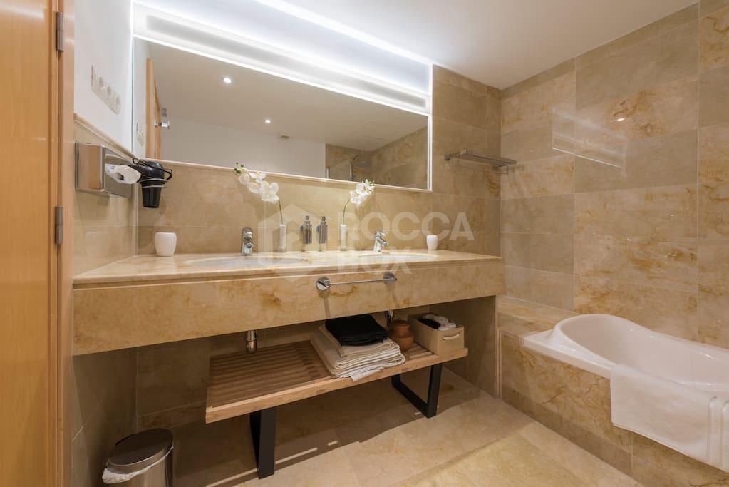 Luxury Duplex Available With Stunning Sea Views