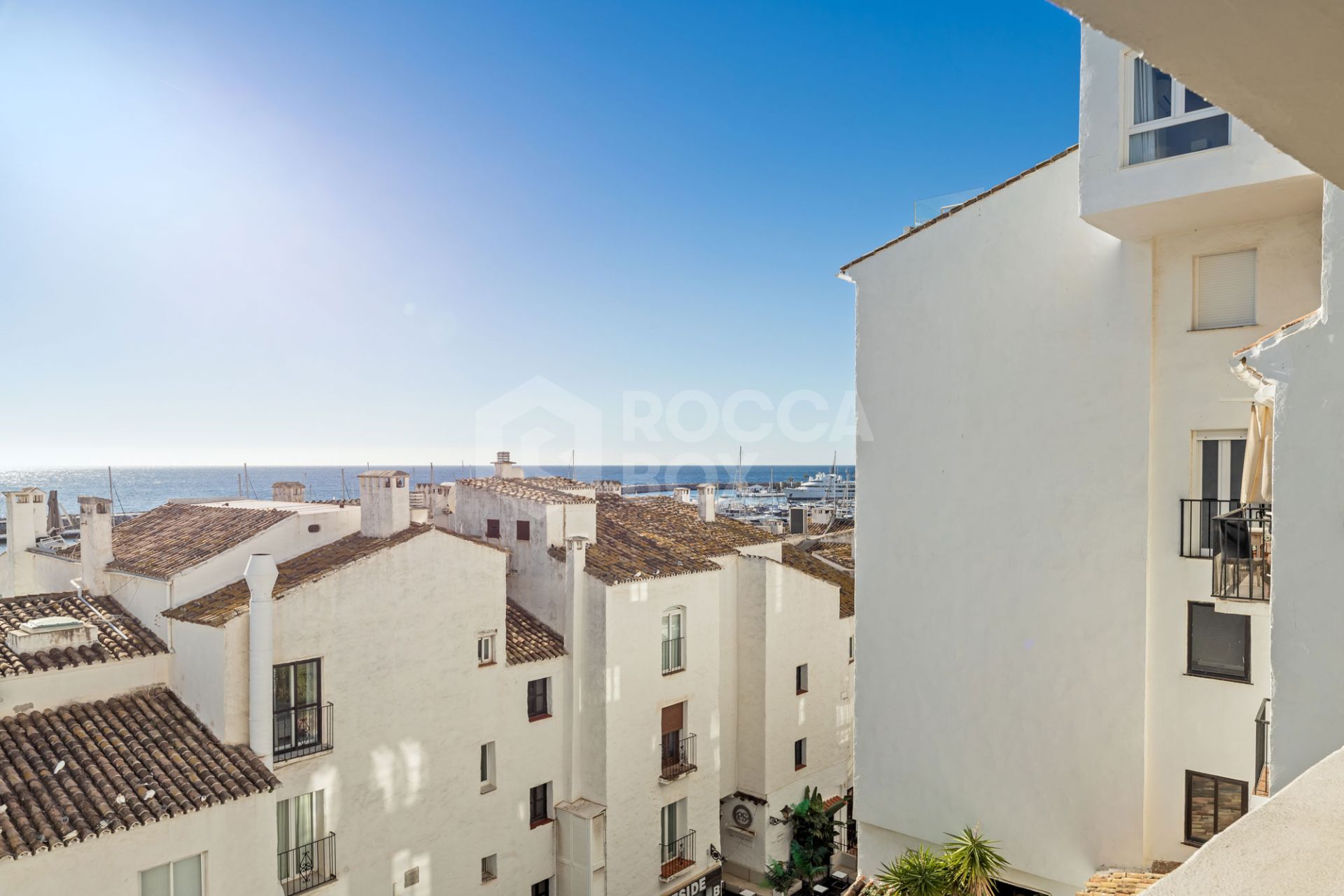 Luxurious Renovated Puerto Banús Apartment with Marina Views and Premium Finishes.