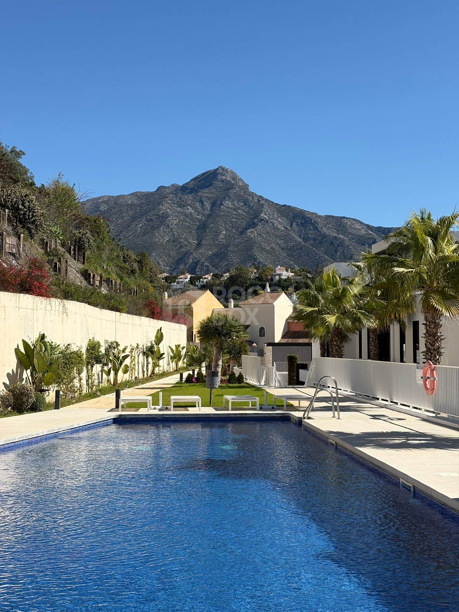 Beautiful ground floor apartment in the heart of golf valley.