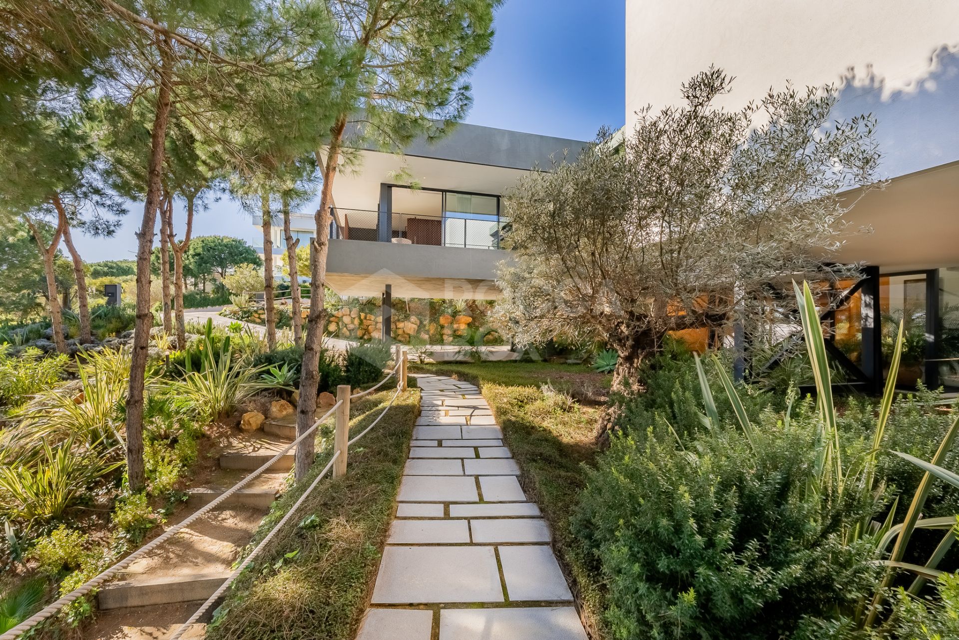 Stunning Contemporary Villa with Award-Winning Design, Panoramic Views, and Sustainable Features in Sotogrande