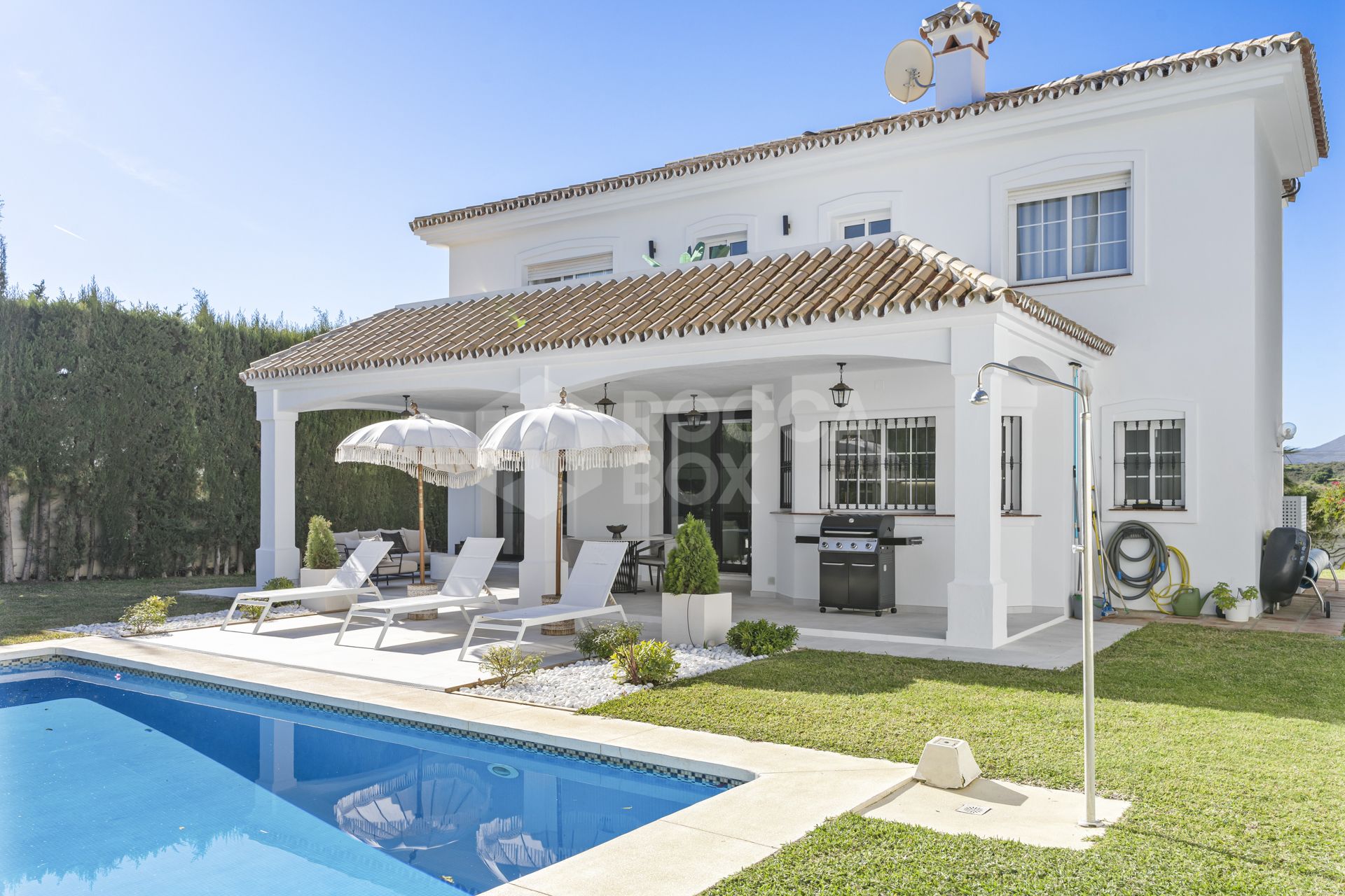 Sun-Drenched Andalusian Retreat with Modern Comforts in Mijas Golf