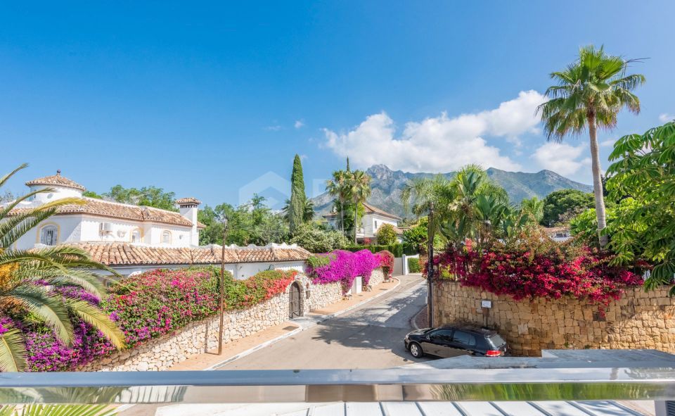 Luxury Villa on Marbella's Golden Mile - Nagueles