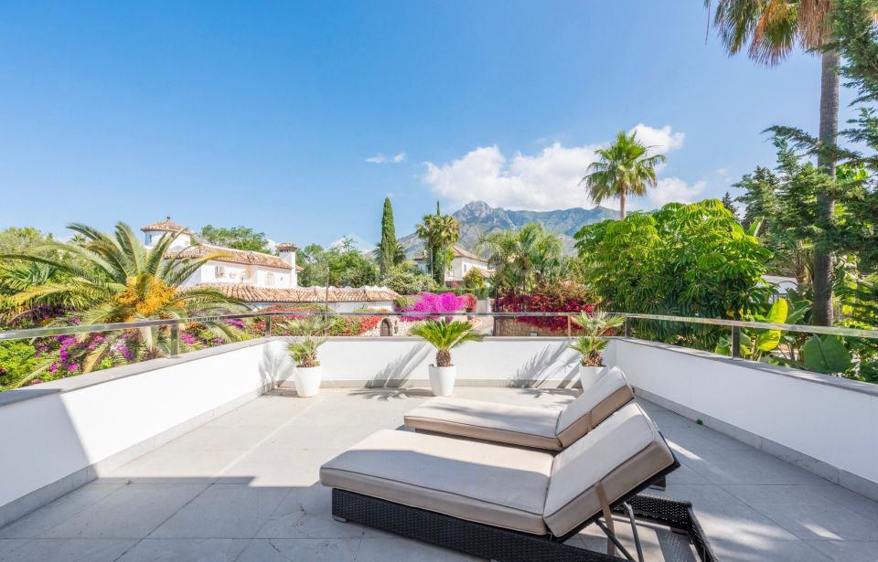 Luxury Villa on Marbella's Golden Mile - Nagueles