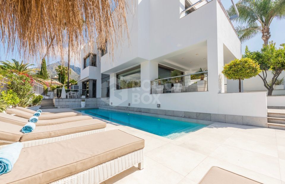 Luxury Villa on Marbella's Golden Mile - Nagueles