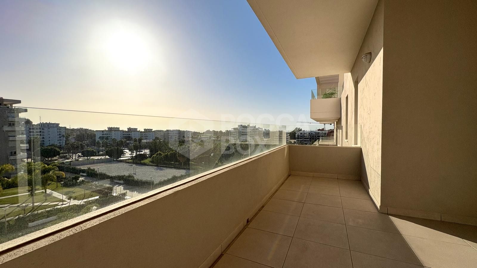 Unfurnished 3-Bedroom Apartment in Nueva Andalucia