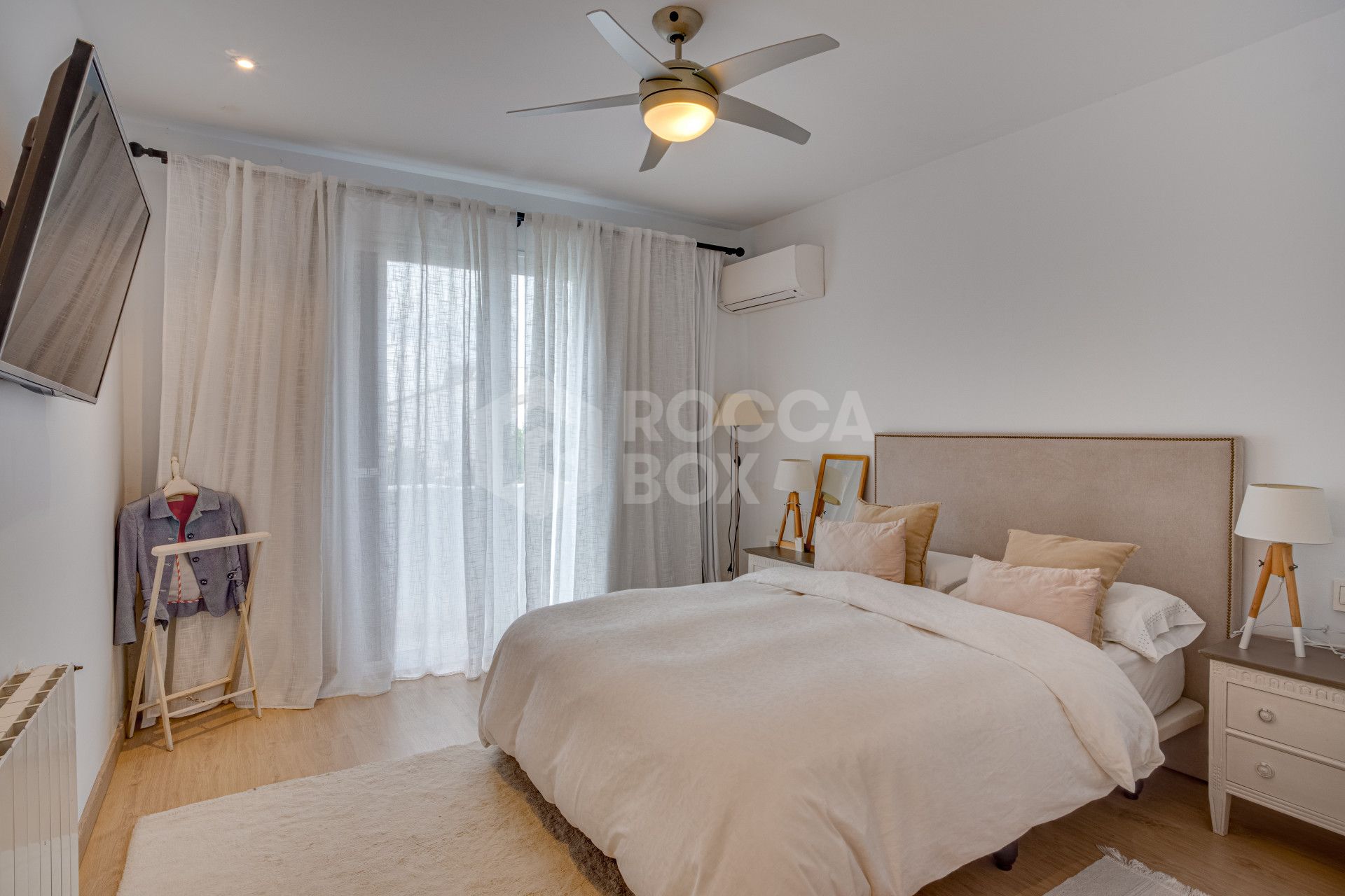 Charming Three-Bedroom Villa in Marbella with Private Pool and Garden
