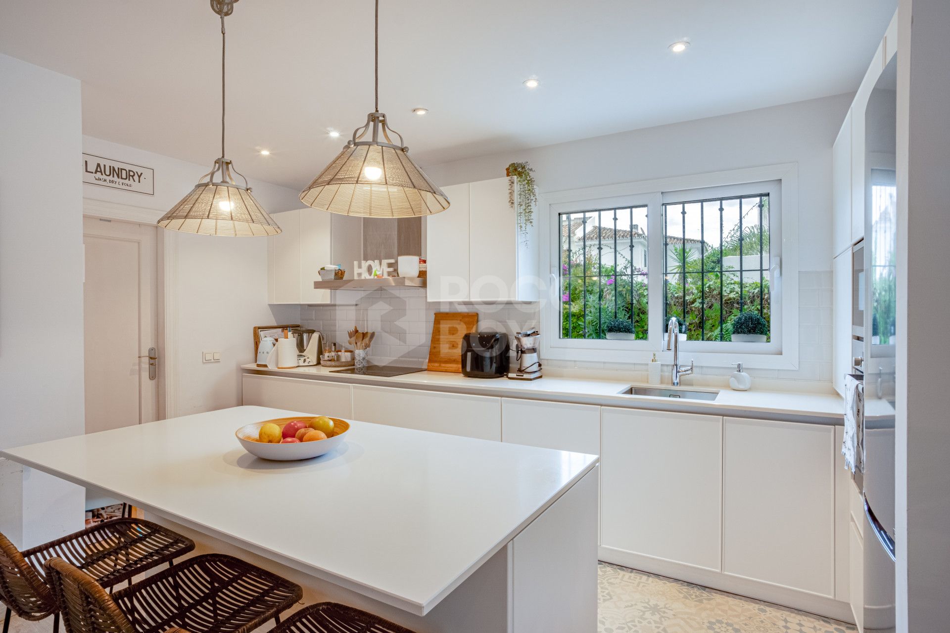 Charming Three-Bedroom Villa in Marbella with Private Pool and Garden