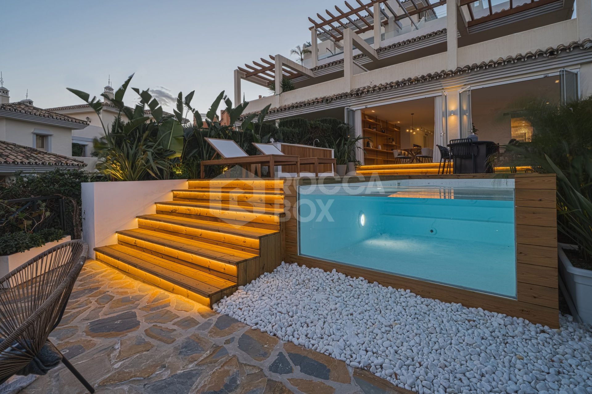 Luxury Apartment in Palacetes Los Belvederes, Nueva Andalucia