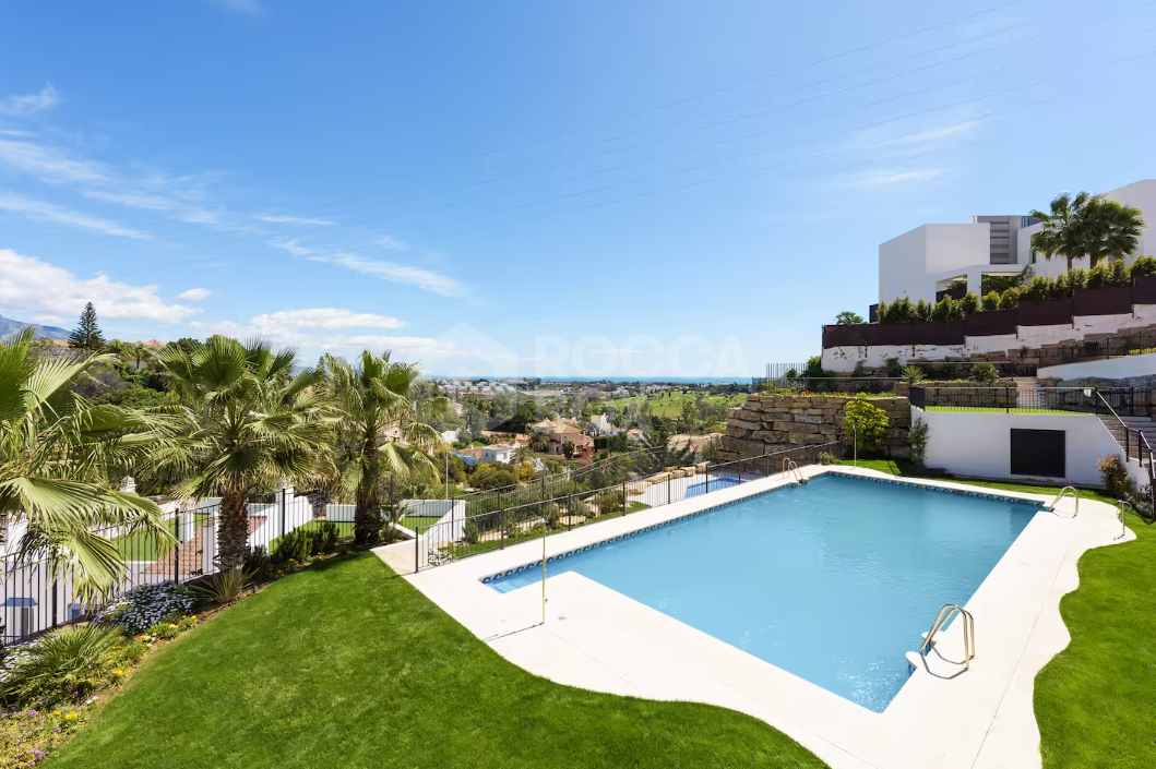 3-Bedroom Apartment in Paraiso Pueblo, Benahavis