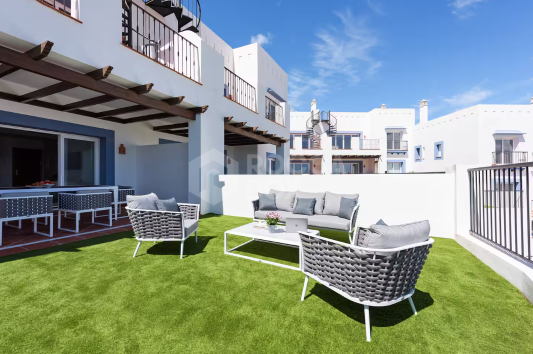 3-Bedroom Apartment in Paraiso Pueblo, Benahavis