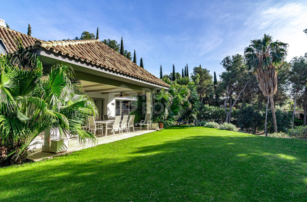 Villa in Rio Real Golf - Marbella East