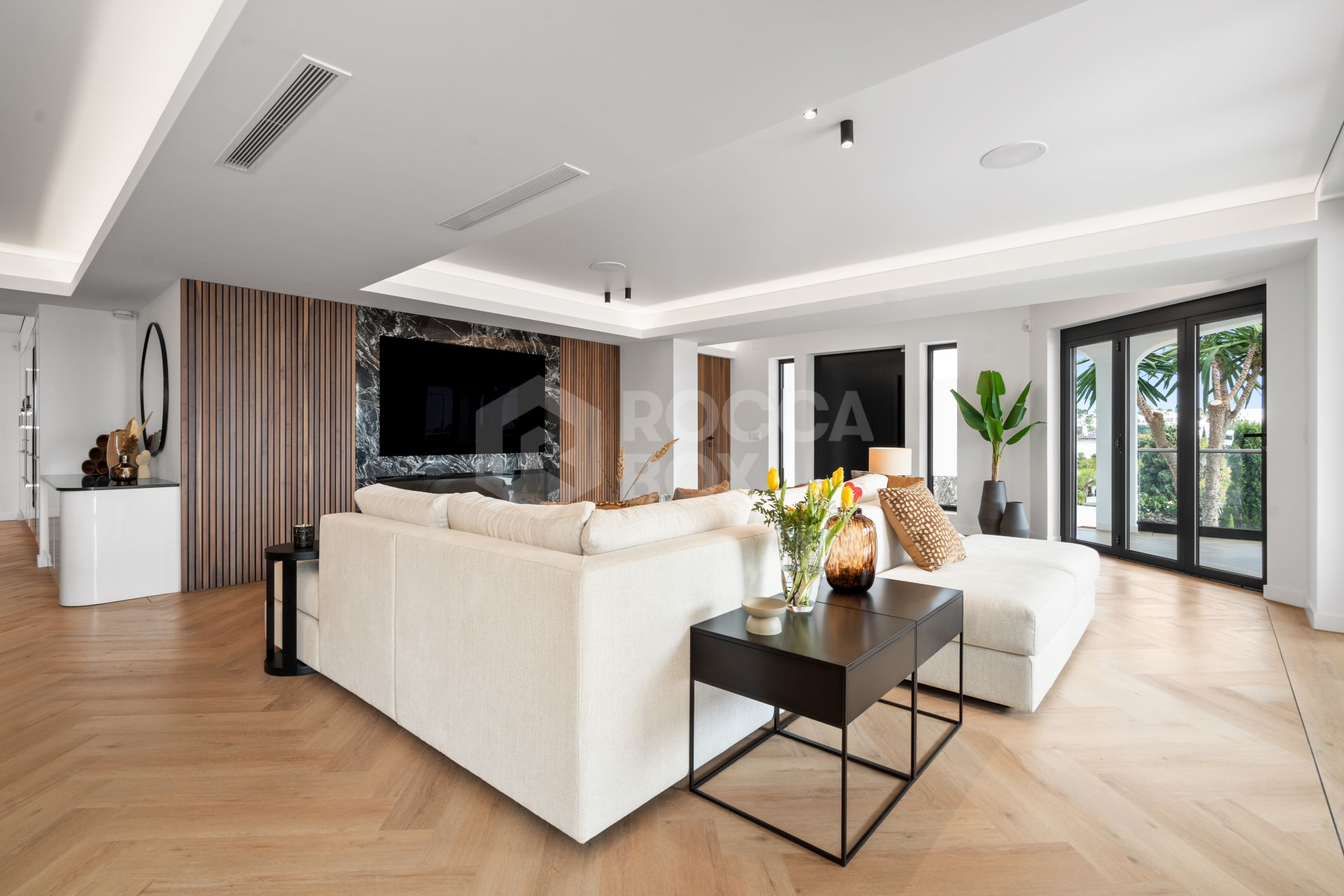 Luxury 7-Bedroom Villa with Infinity Pool in Marbella