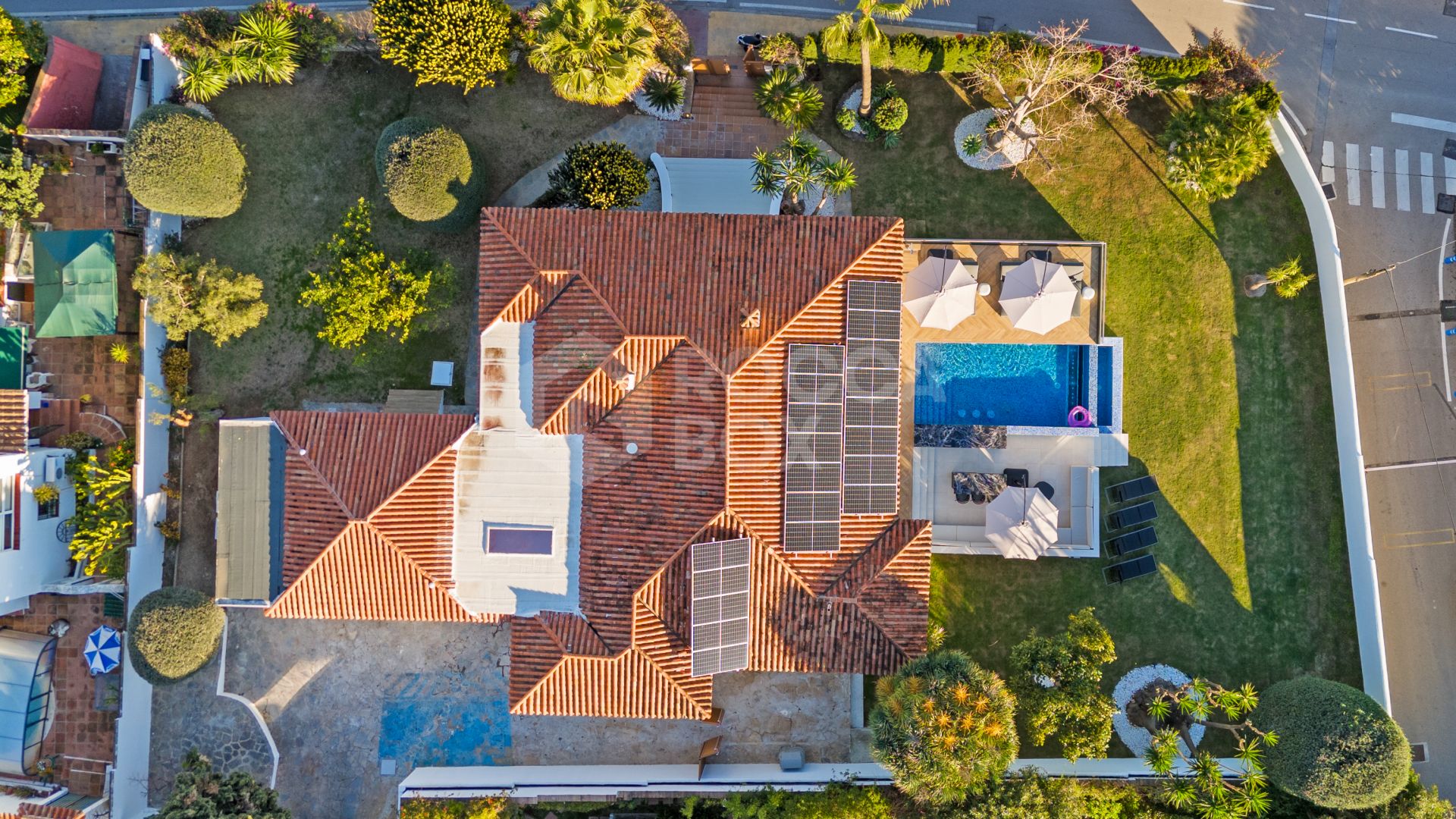 Luxury 7-Bedroom Villa with Infinity Pool in Marbella