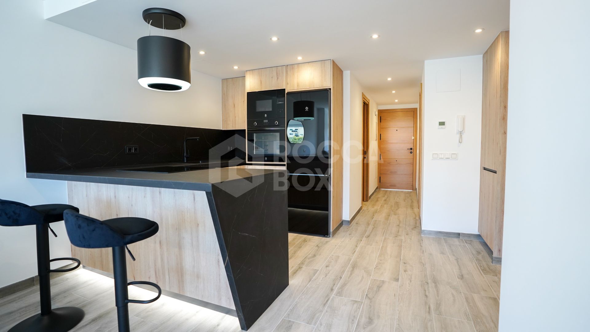 Stunning Renovated 3-Bedroom Apartment in Estepona Pueblo – Steps from the Beach and Marina