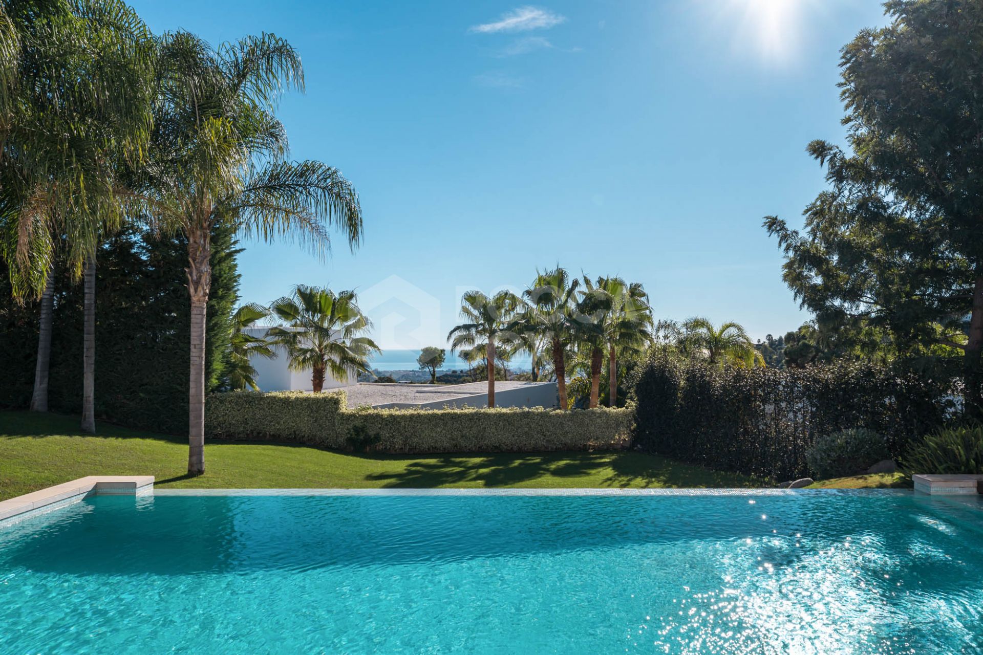 Elegant Mediterranean Villa with Breathtaking Panoramic Views