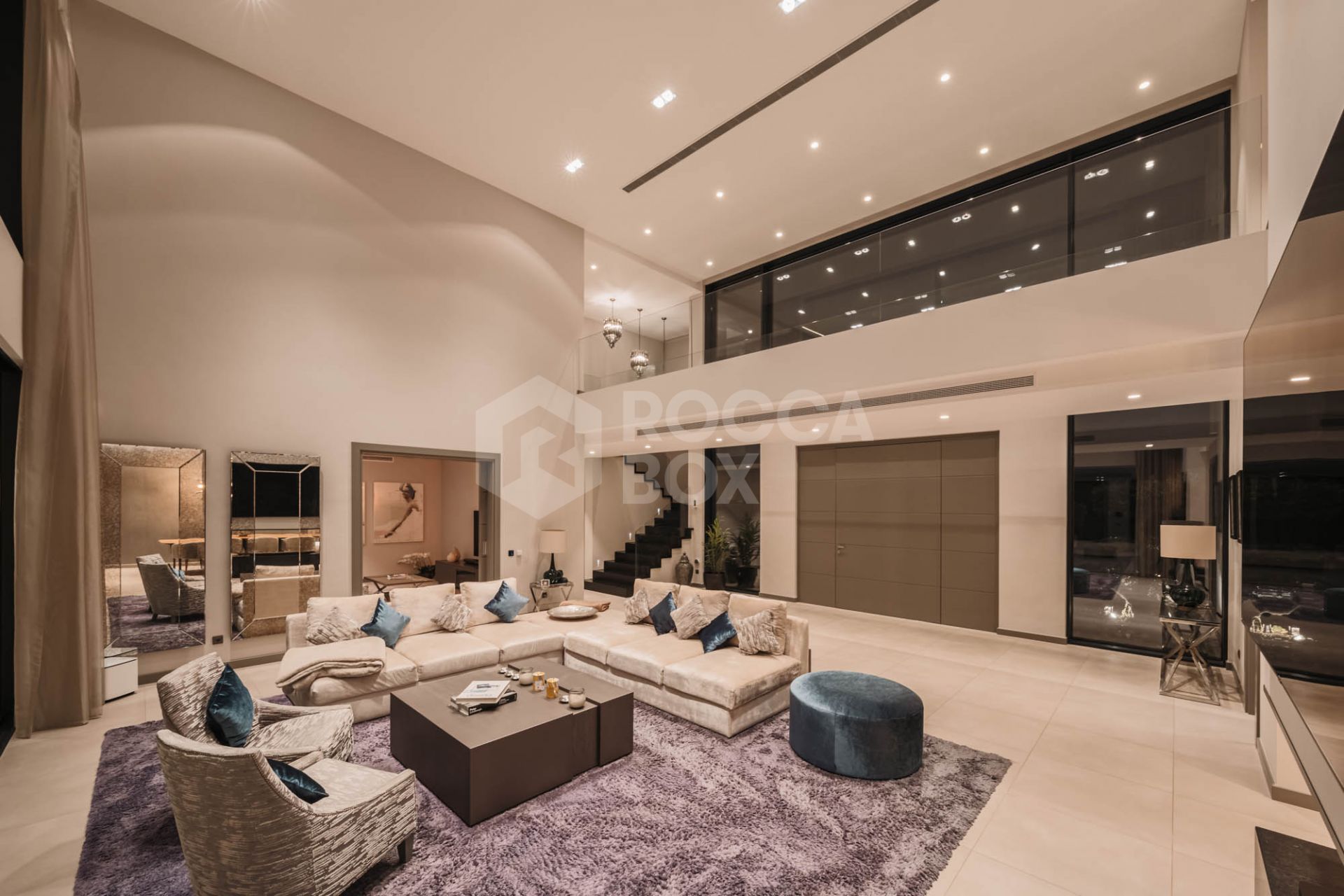 Elegant Mediterranean Villa with Breathtaking Panoramic Views