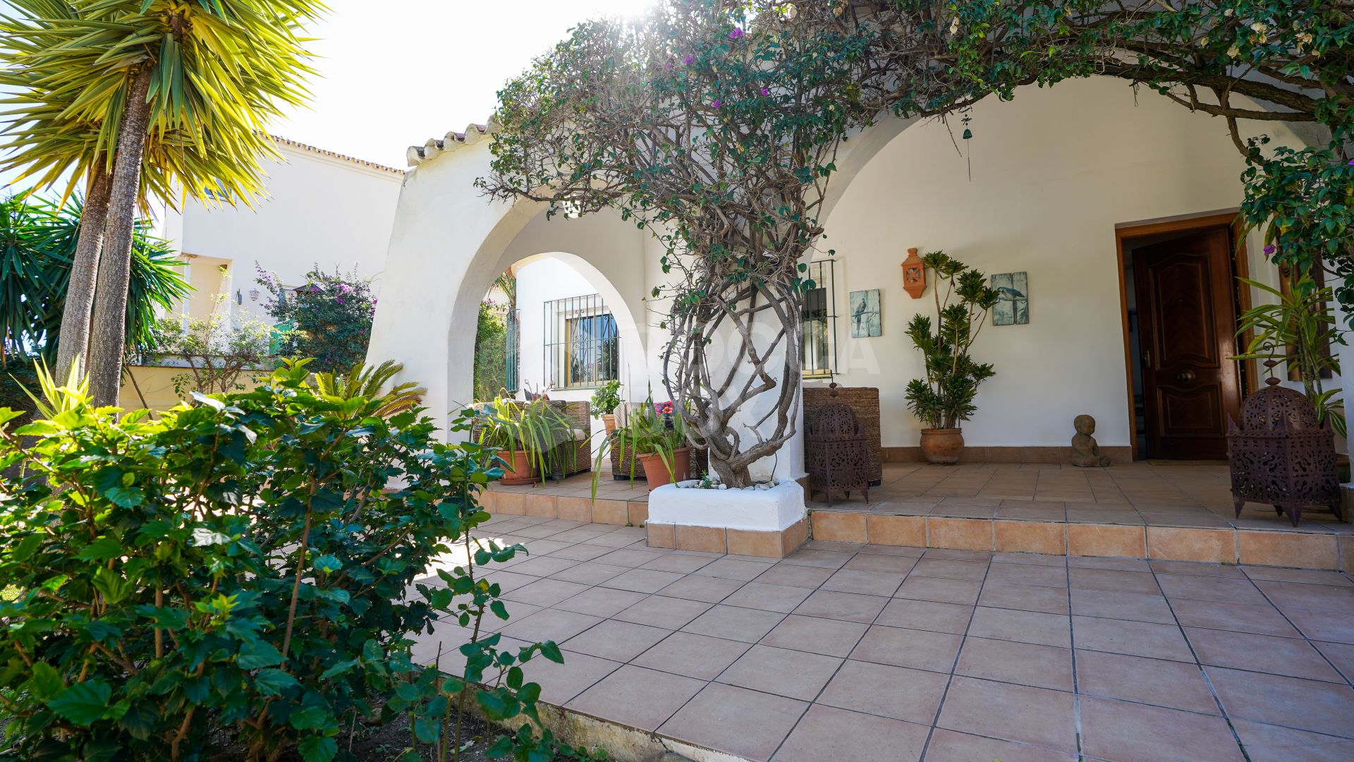 Charming Villa with Private Pool and Expansive Gardens in Estepona