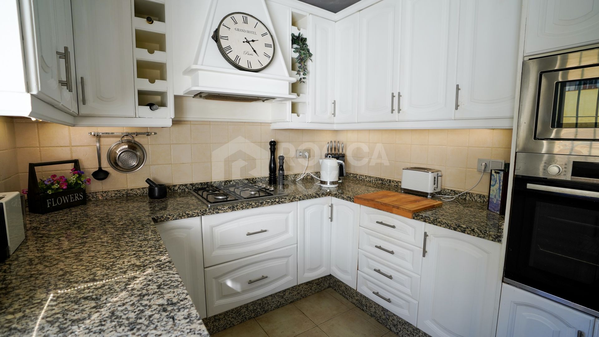 Charming Villa with Private Pool and Expansive Gardens in Estepona