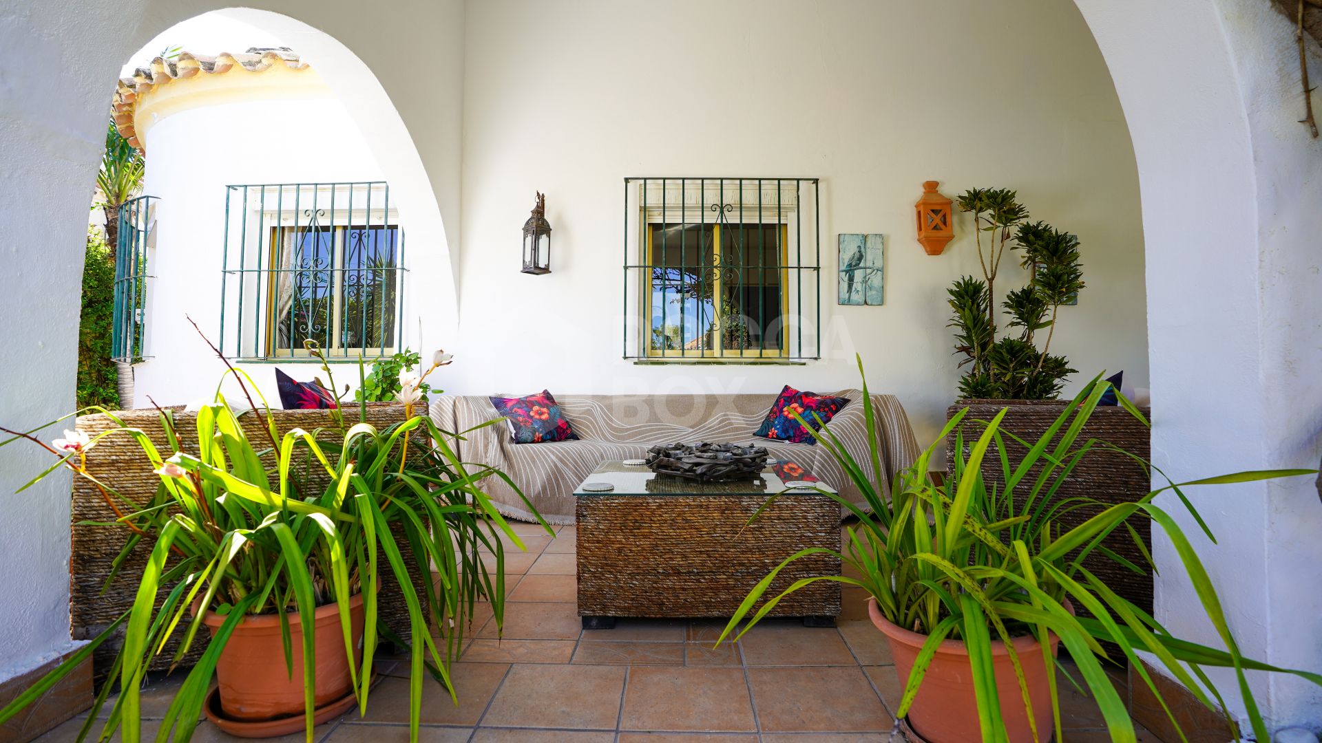 Charming Villa with Private Pool and Expansive Gardens in Estepona