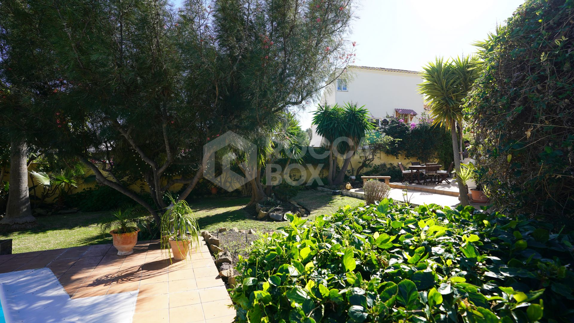 Charming Villa with Private Pool and Expansive Gardens in Estepona