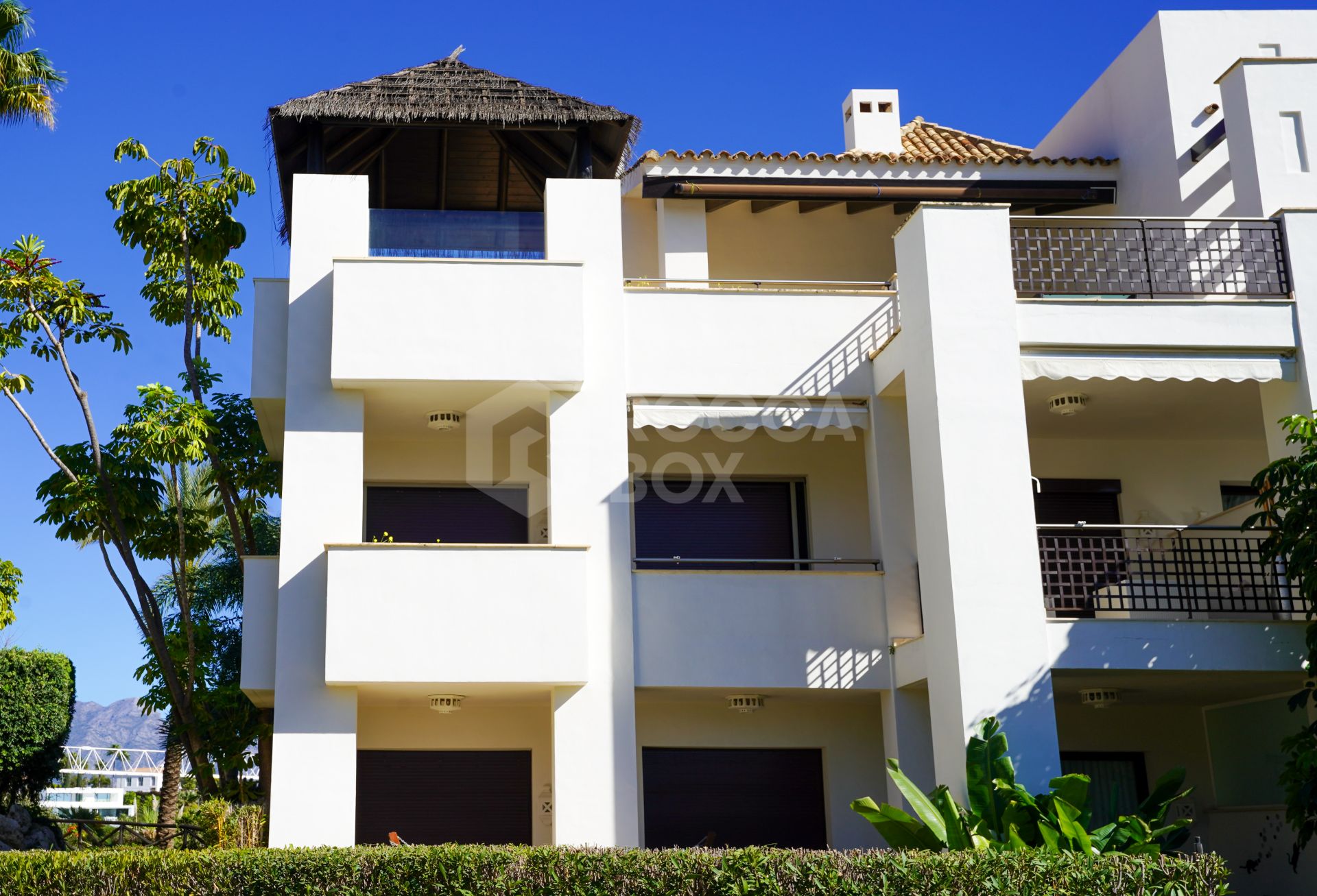 Penthouse in Mirador del Paraiso, Benahavis