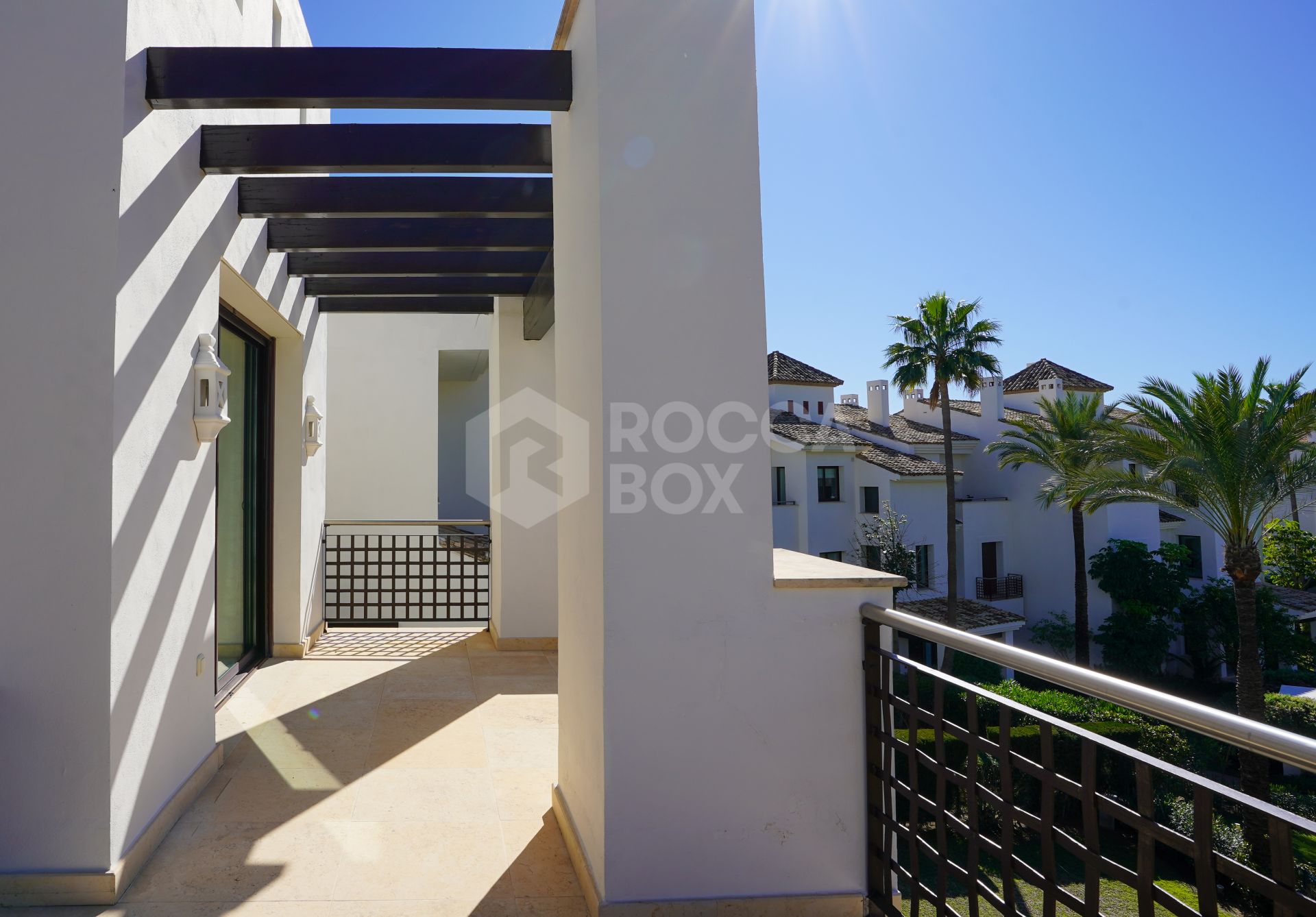 Penthouse in Mirador del Paraiso, Benahavis