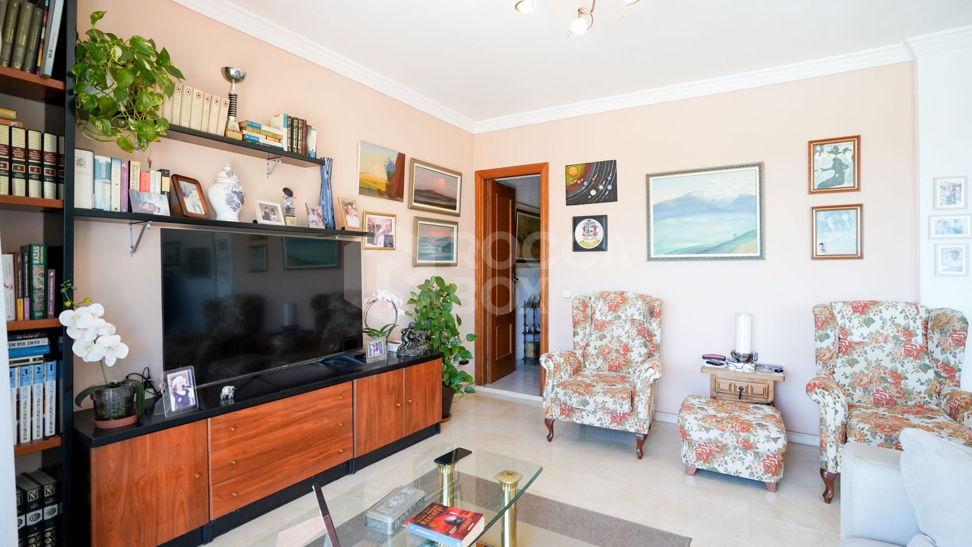 Four-Bedroom Villa with Sea Views in Marbella