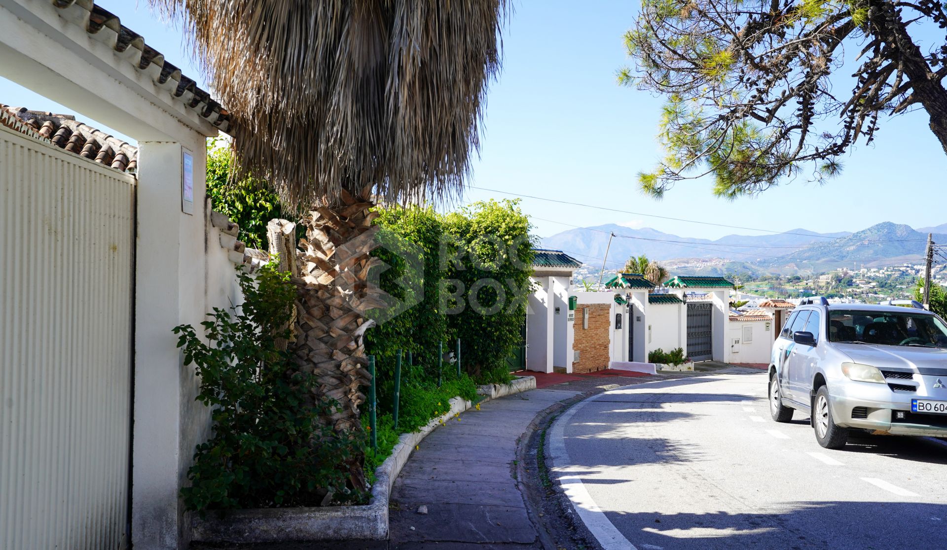 Four-Bedroom Villa with Sea Views in Marbella