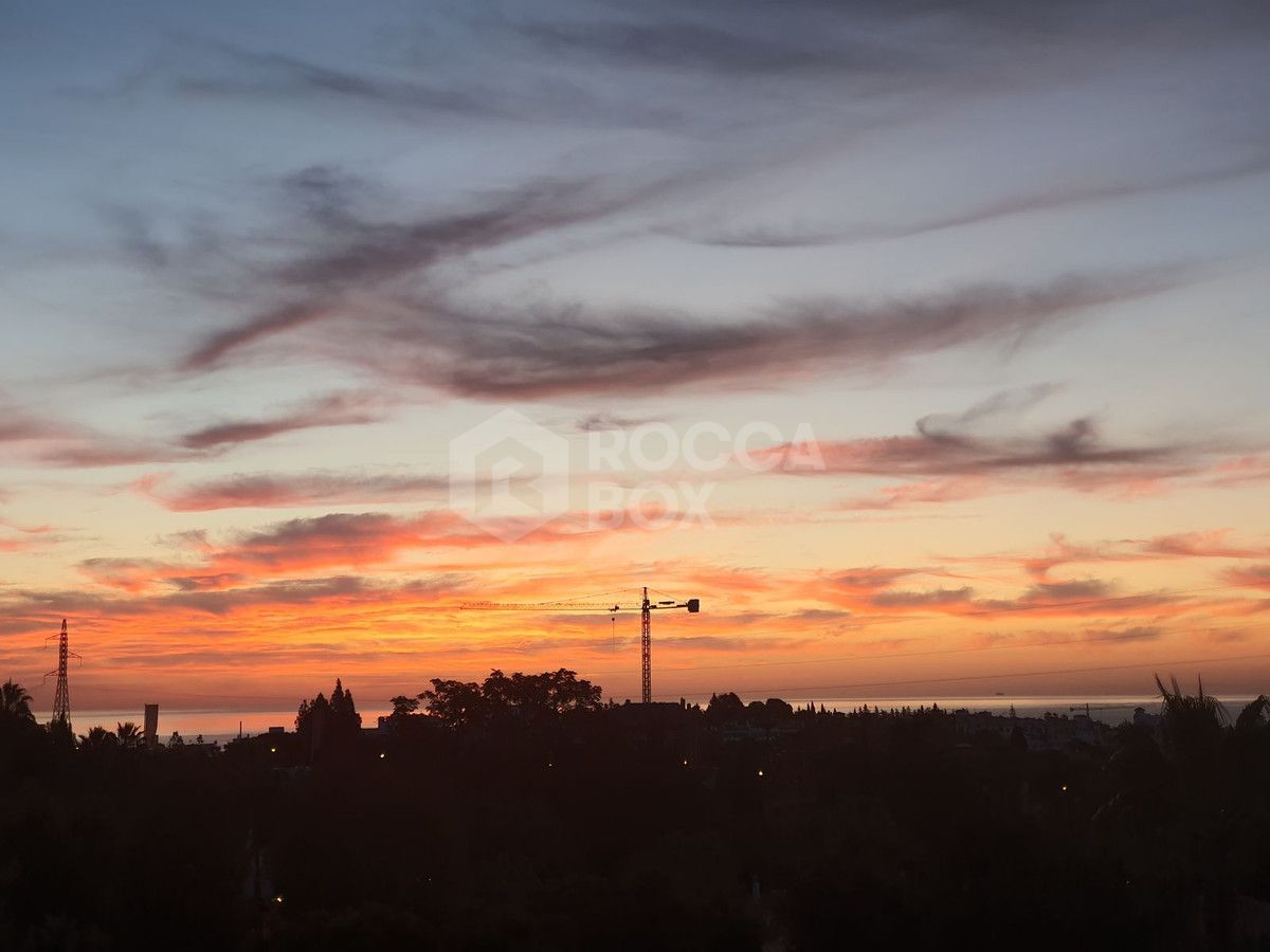 Unique Investment Opportunity – Villa with Approved Project & Panoramic Views